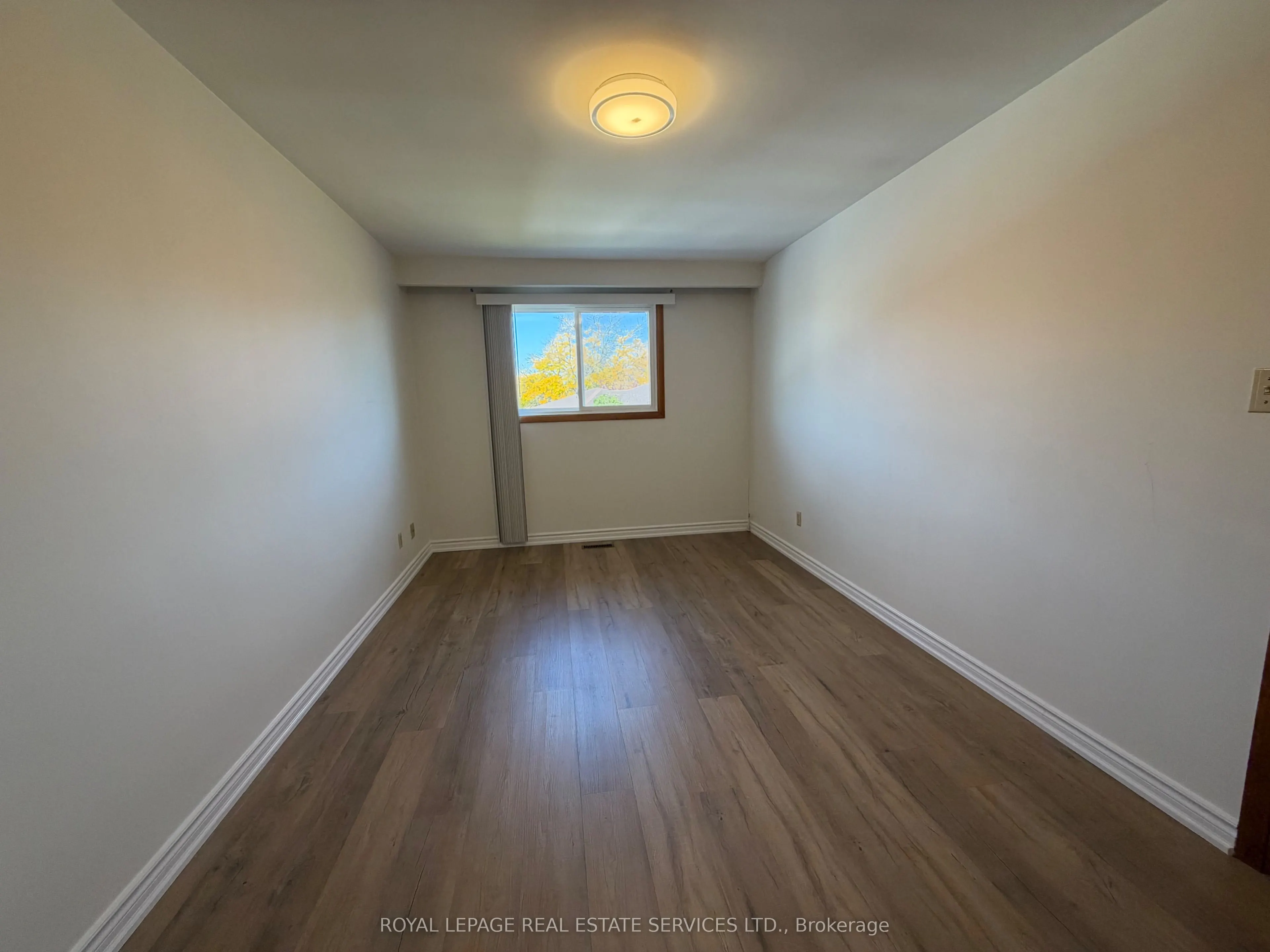 66 Terryhill Crescent #Upper