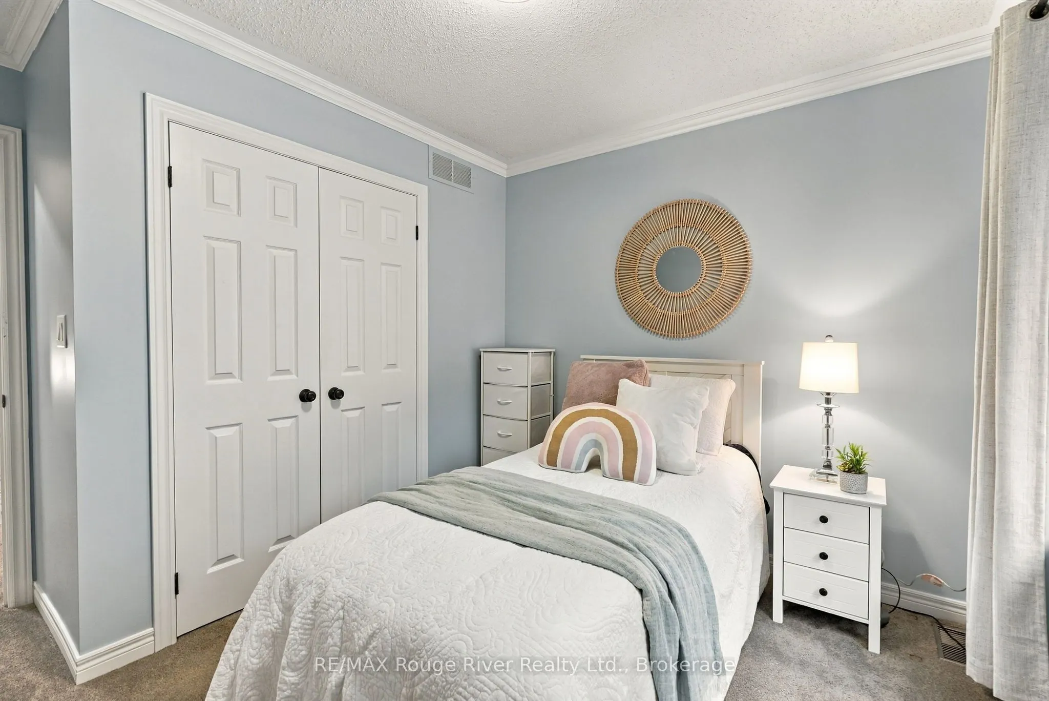 264 Ryerson Crescent