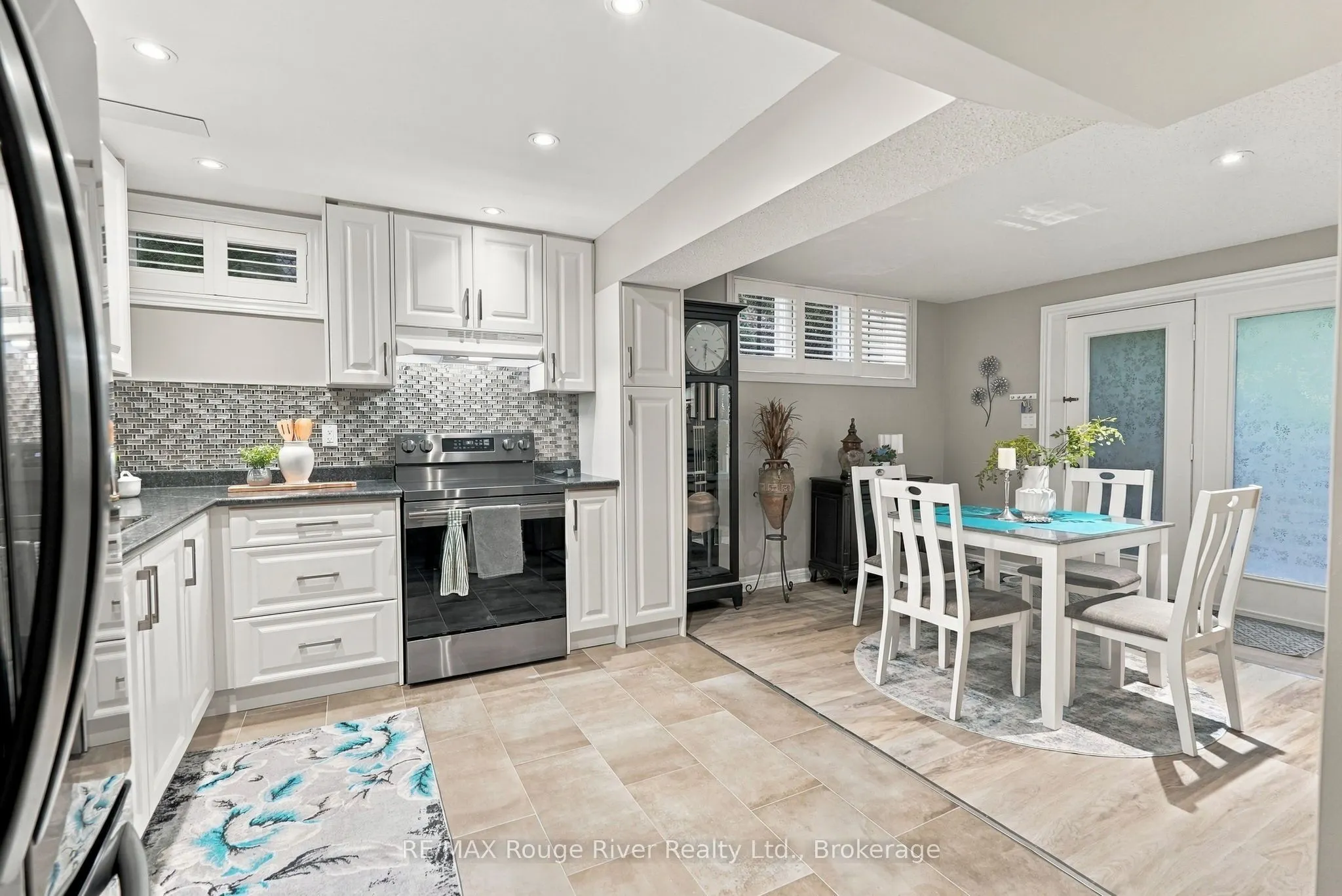 264 Ryerson Crescent