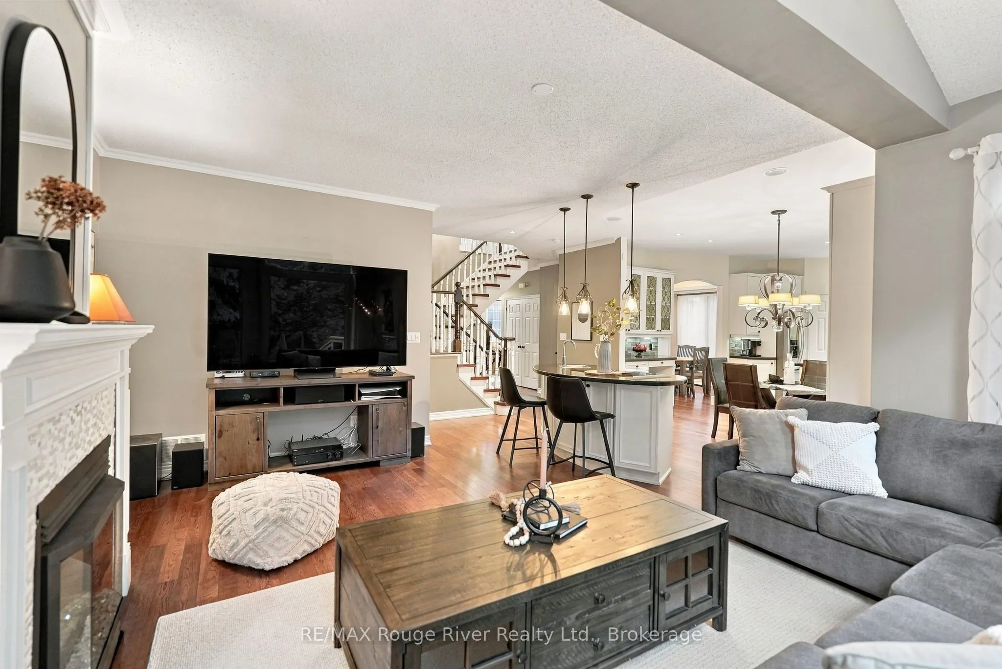 264 Ryerson Crescent