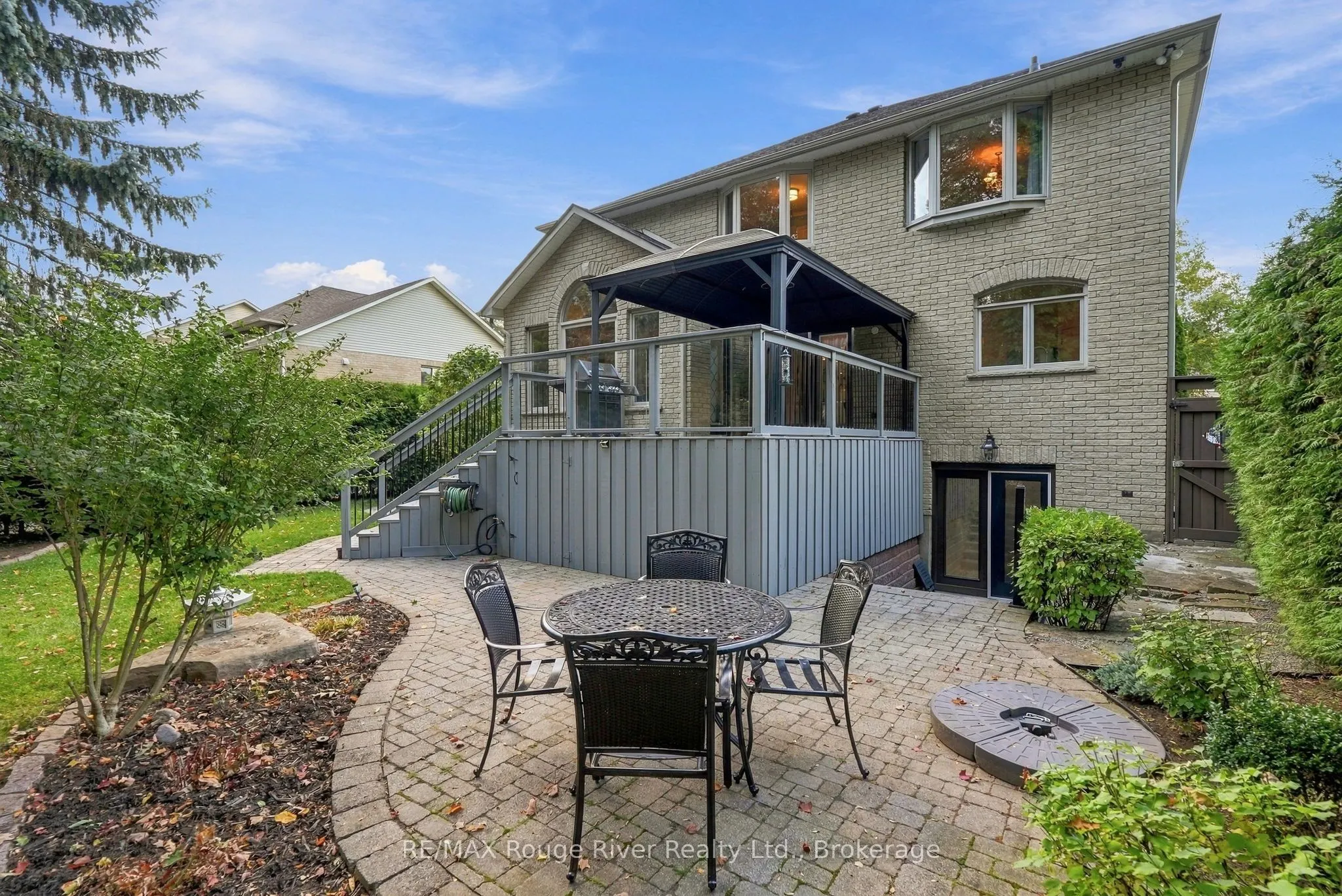 264 Ryerson Crescent