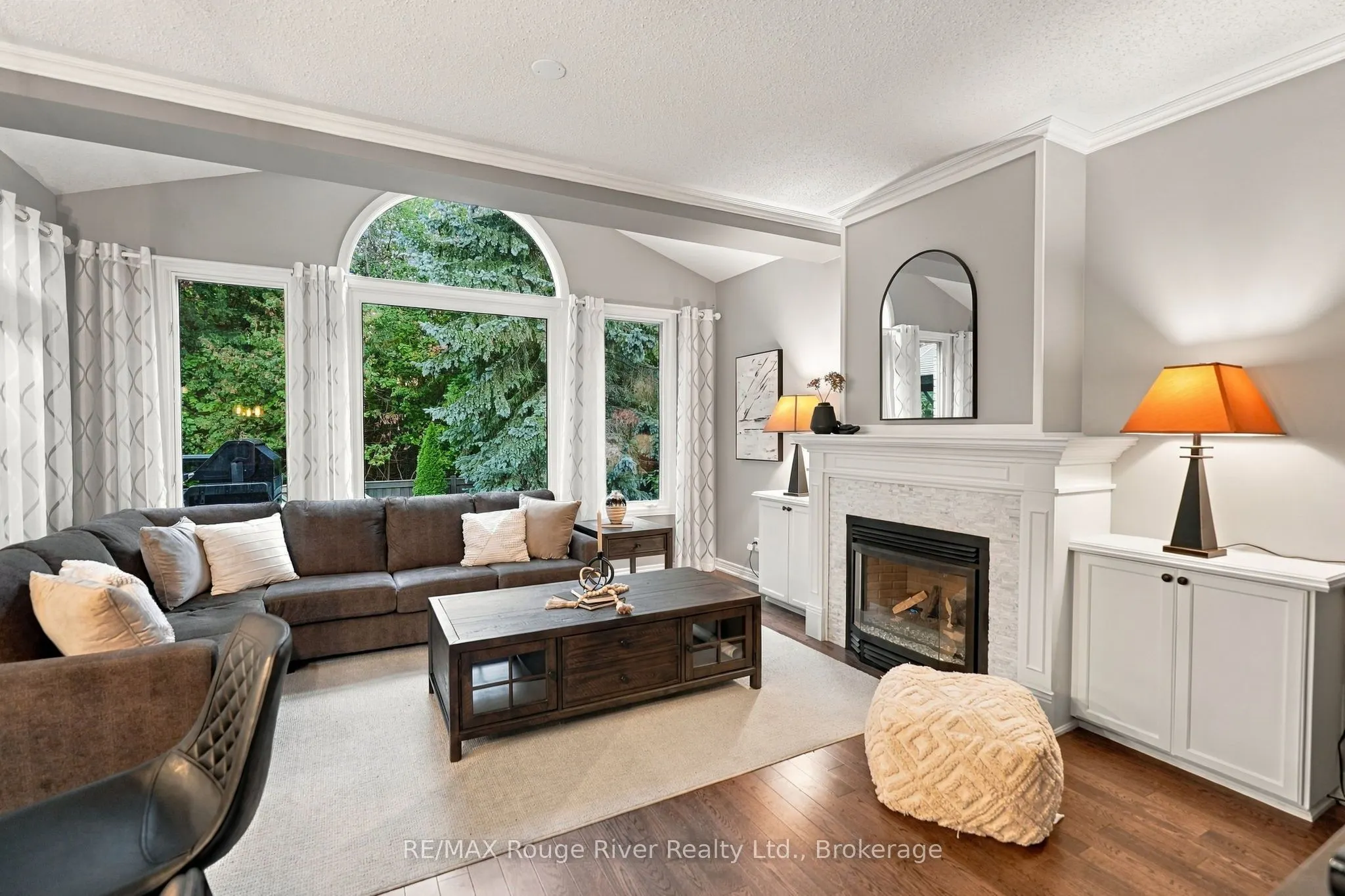 264 Ryerson Crescent