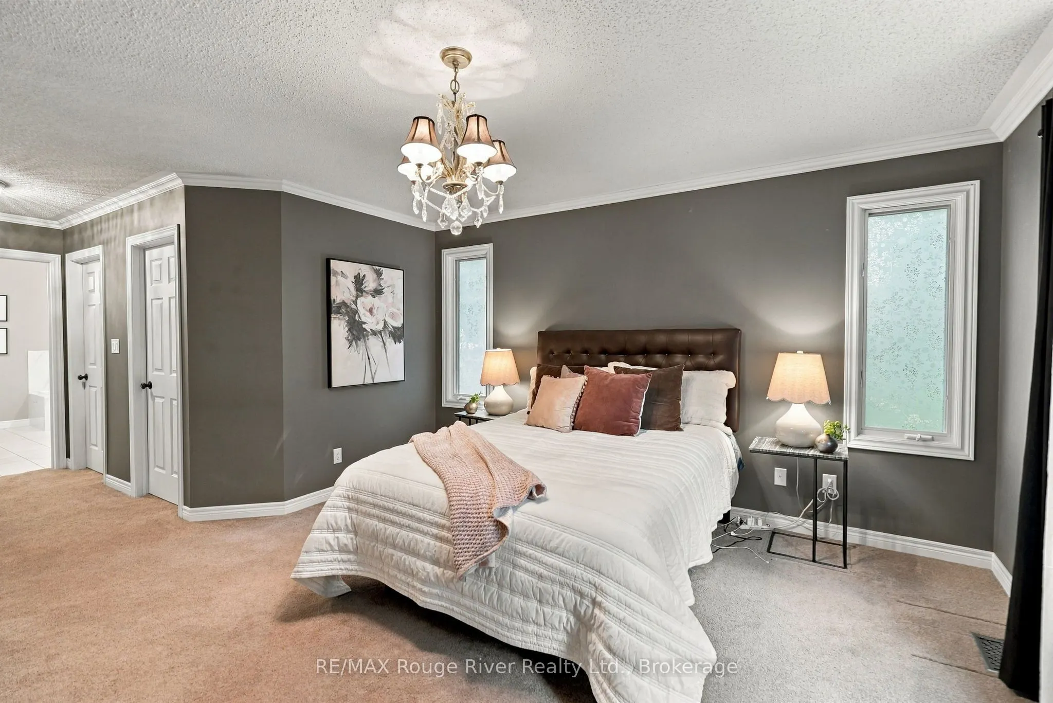 264 Ryerson Crescent