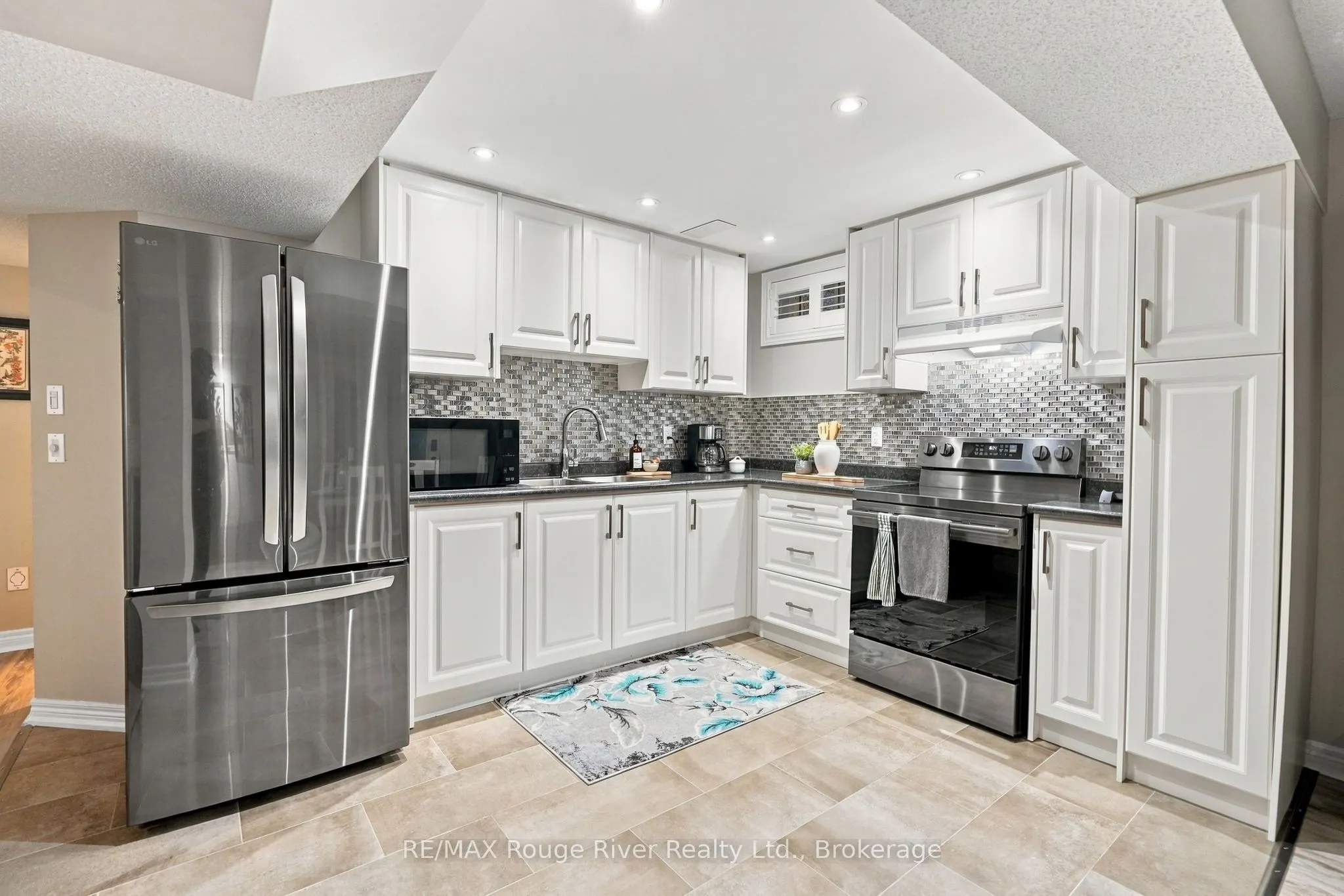264 Ryerson Crescent