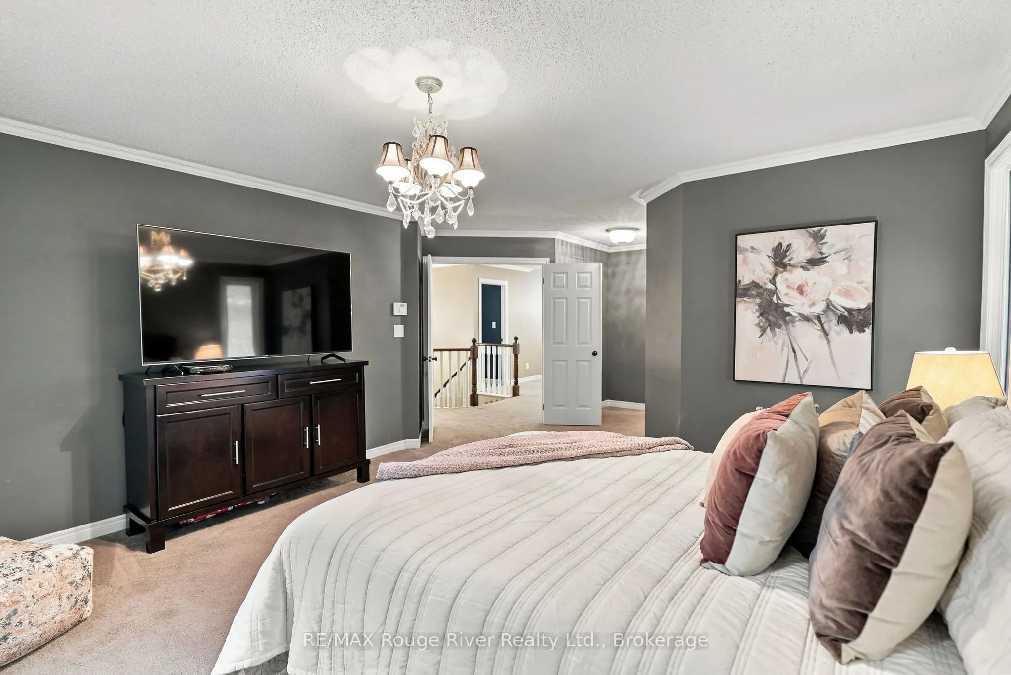 264 Ryerson Crescent