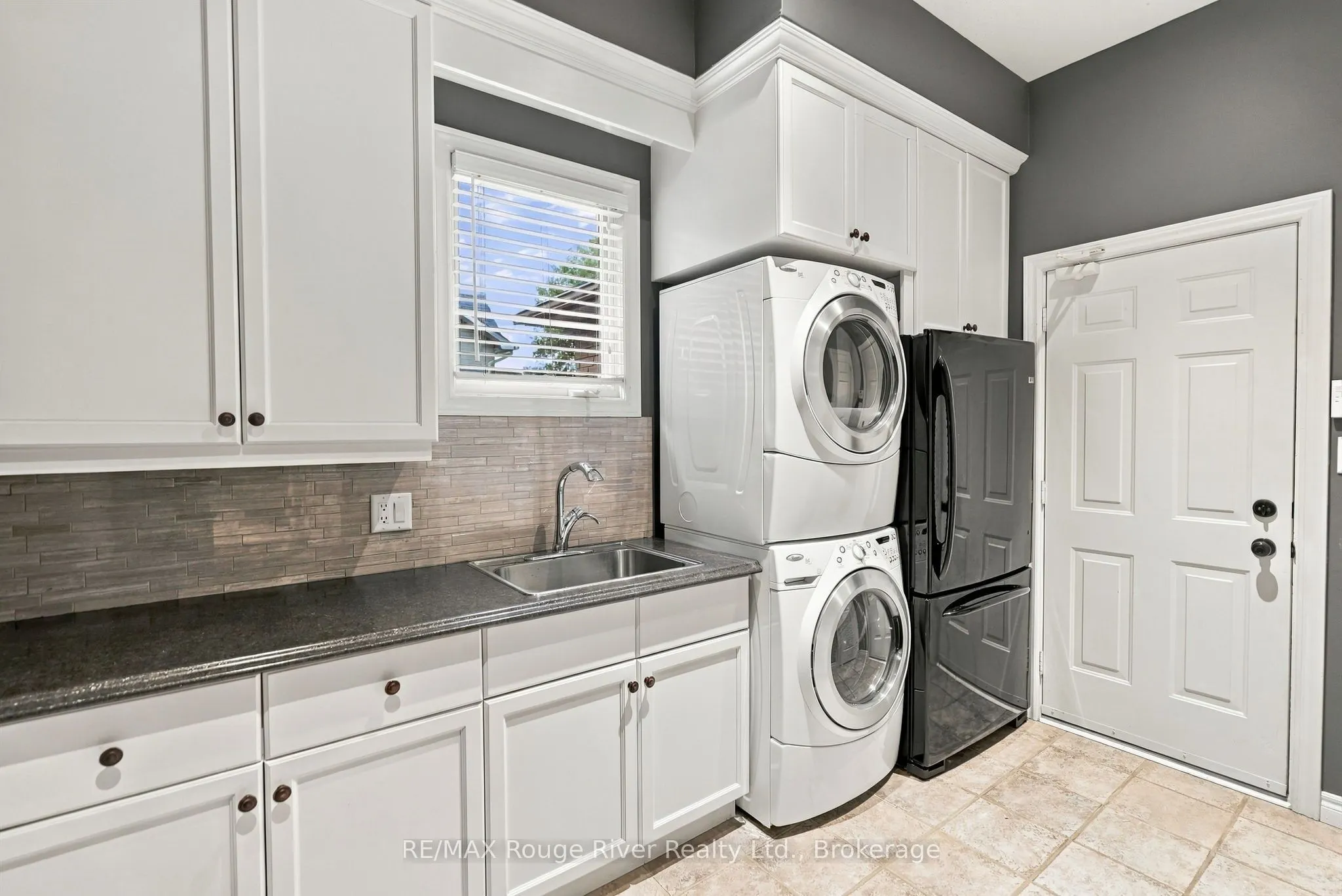264 Ryerson Crescent