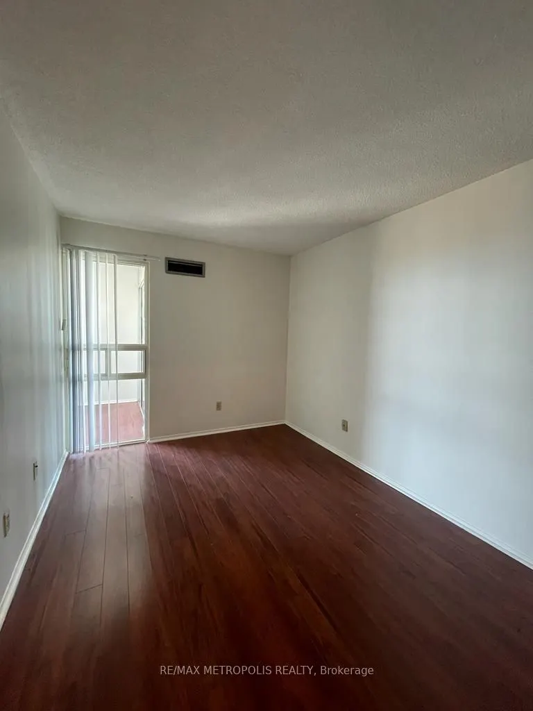 2460 Eglinton Avenue E #1412