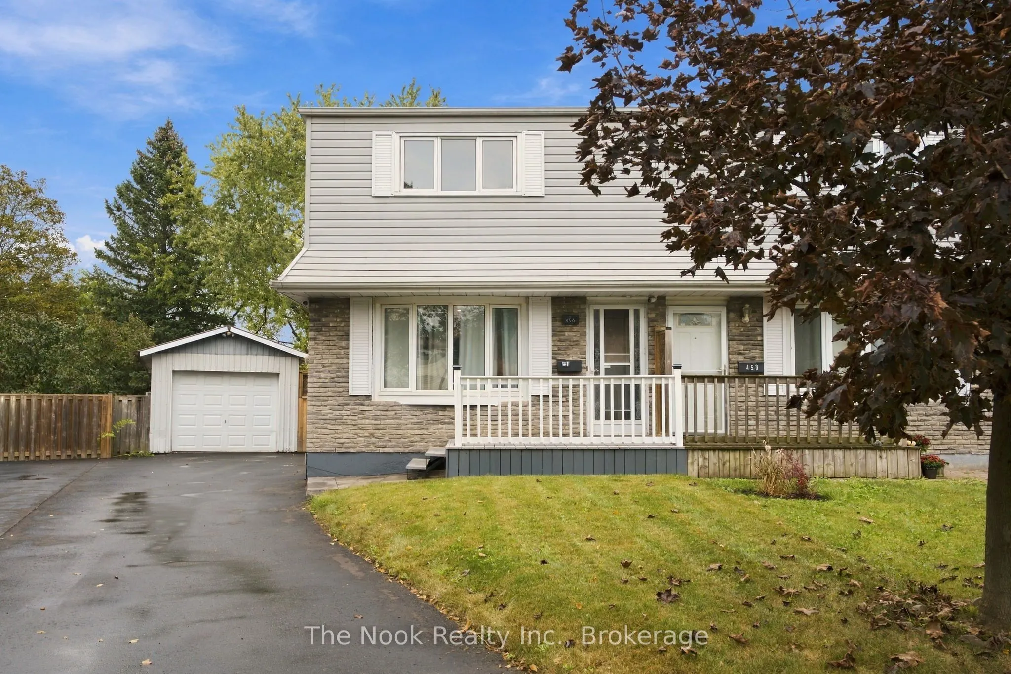 456 Harcourt Drive