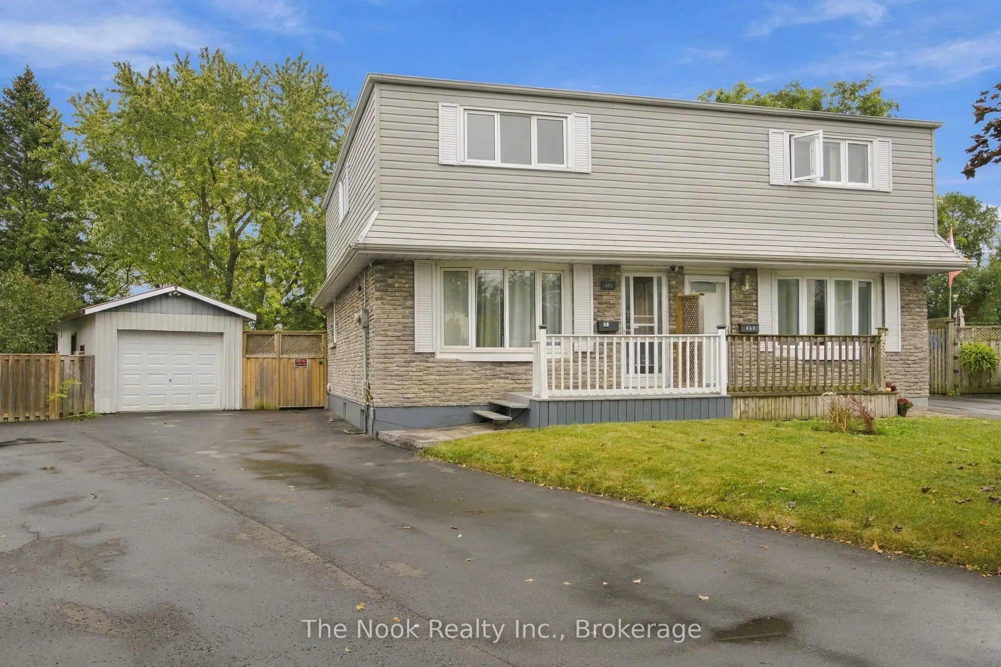 456 Harcourt Drive