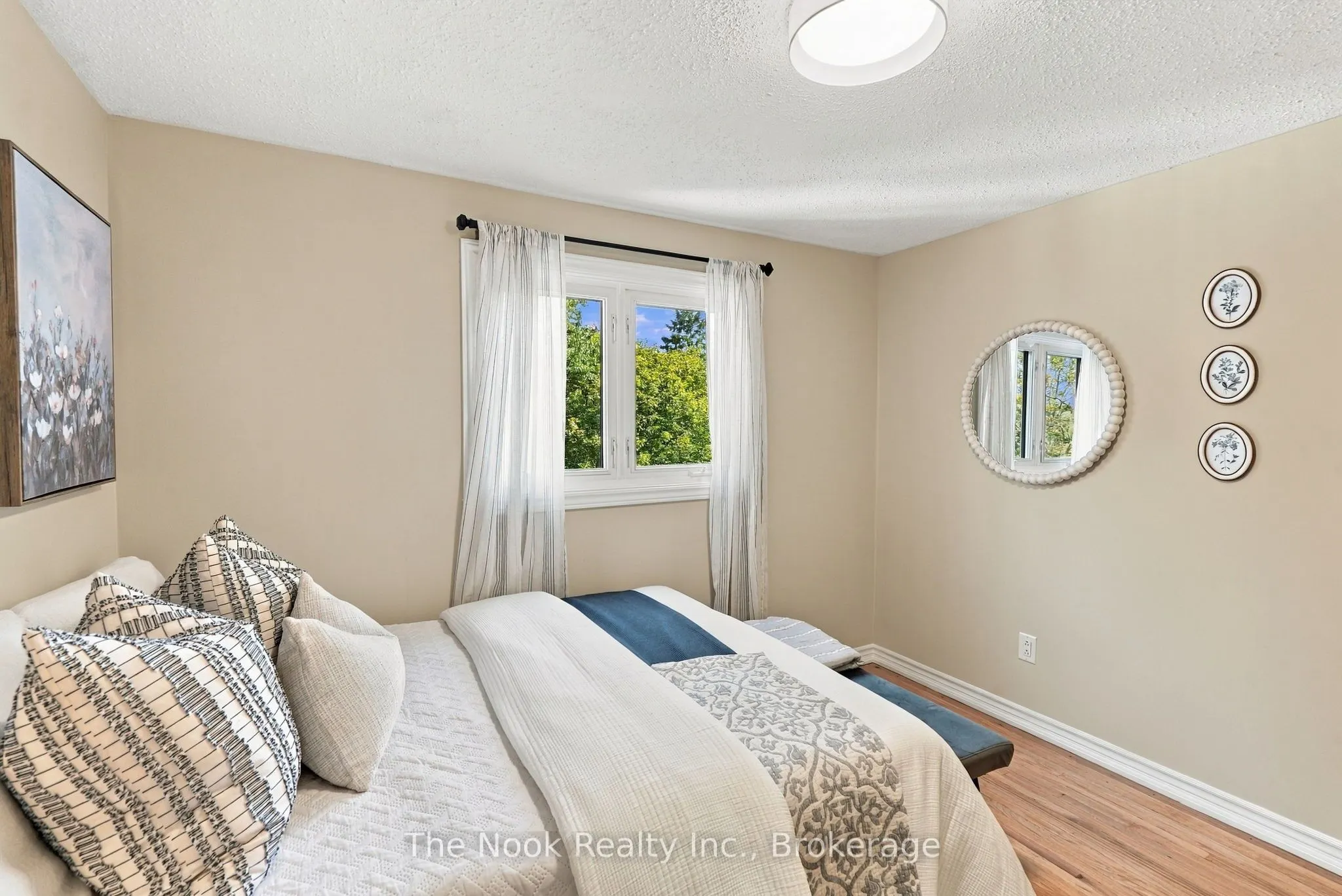 456 Harcourt Drive