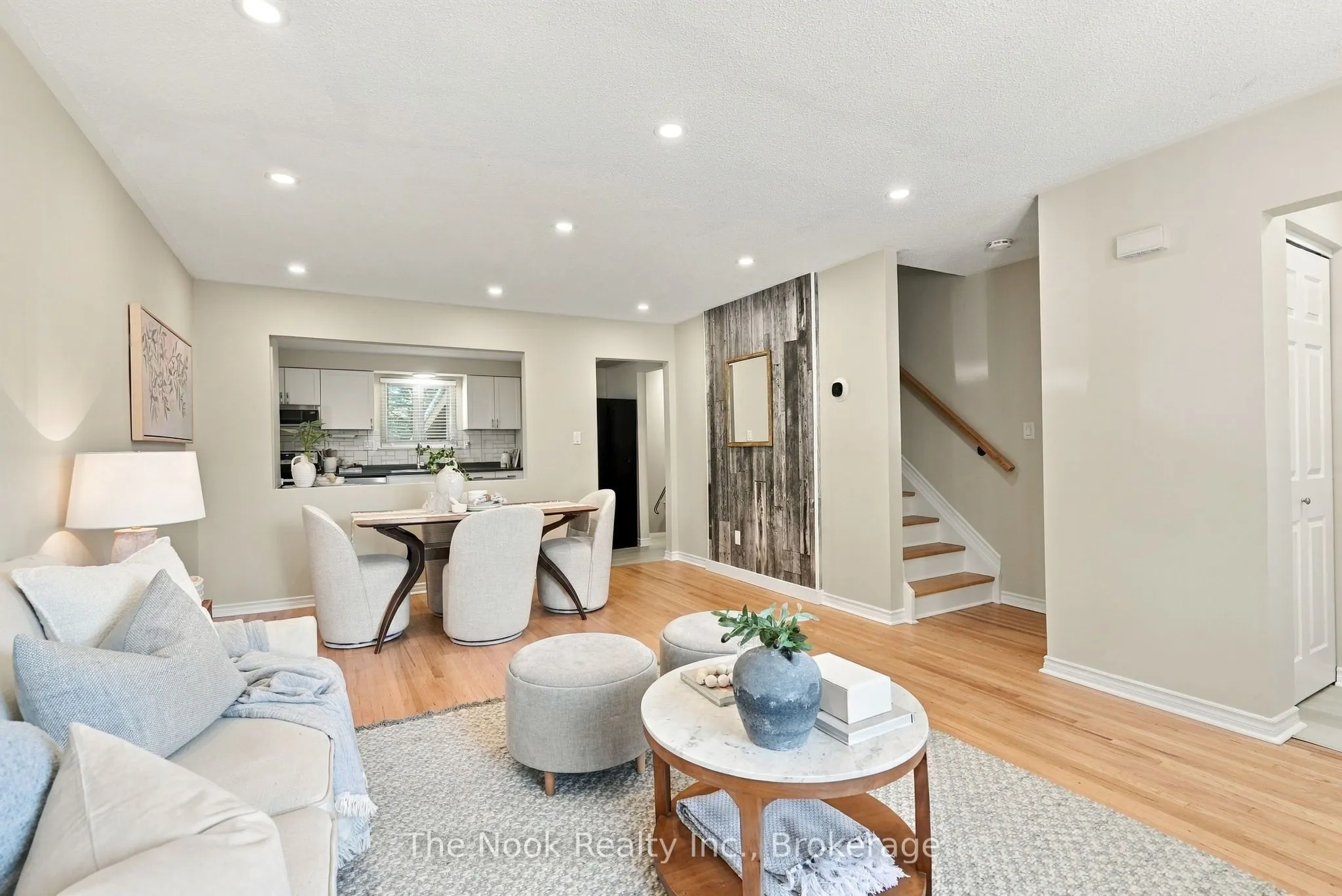 456 Harcourt Drive