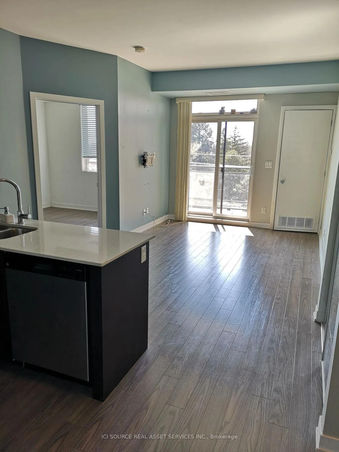 3560 St. Clair Avenue E #423