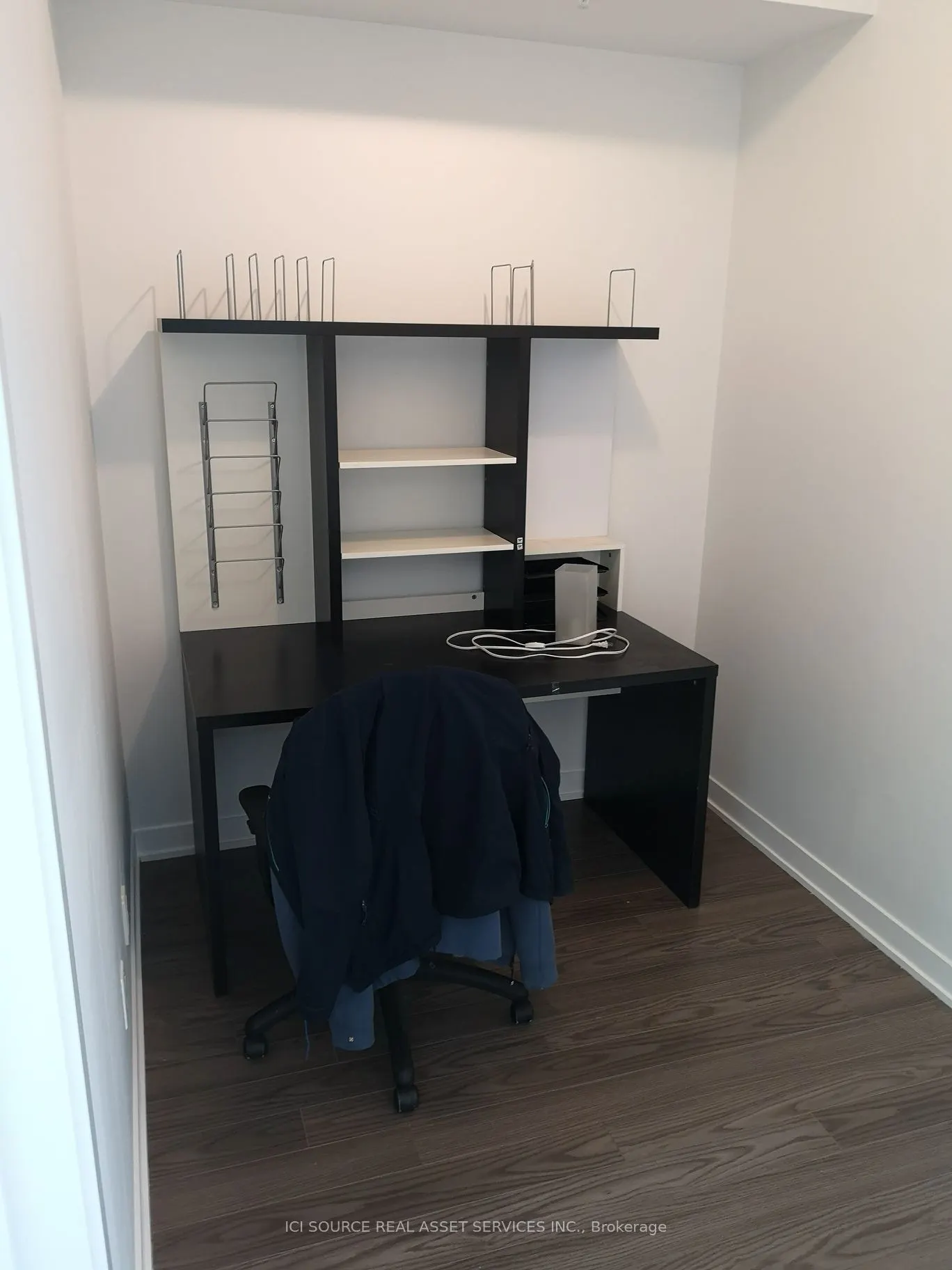 3560 St. Clair Avenue E #423