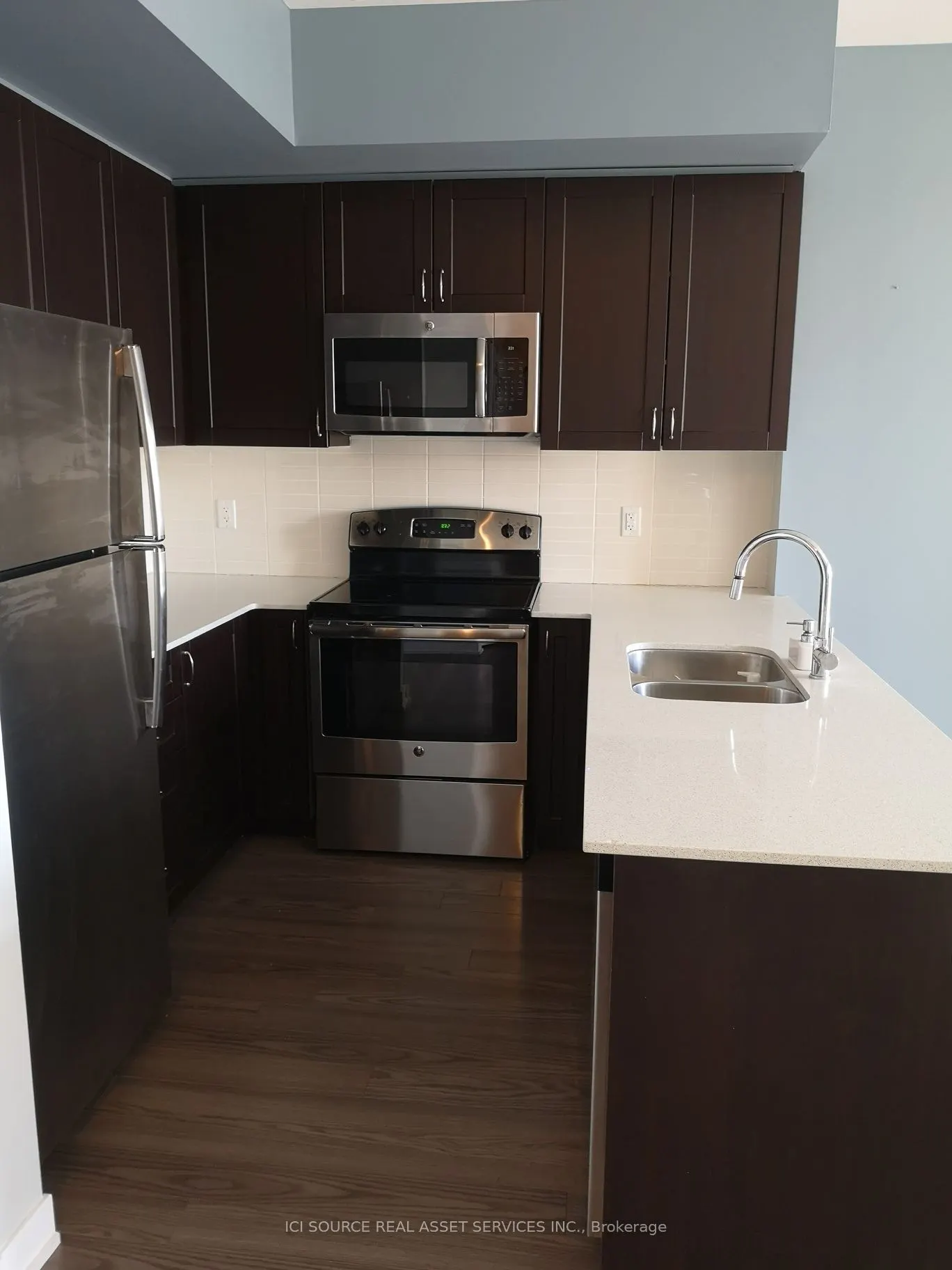 3560 St. Clair Avenue E #423