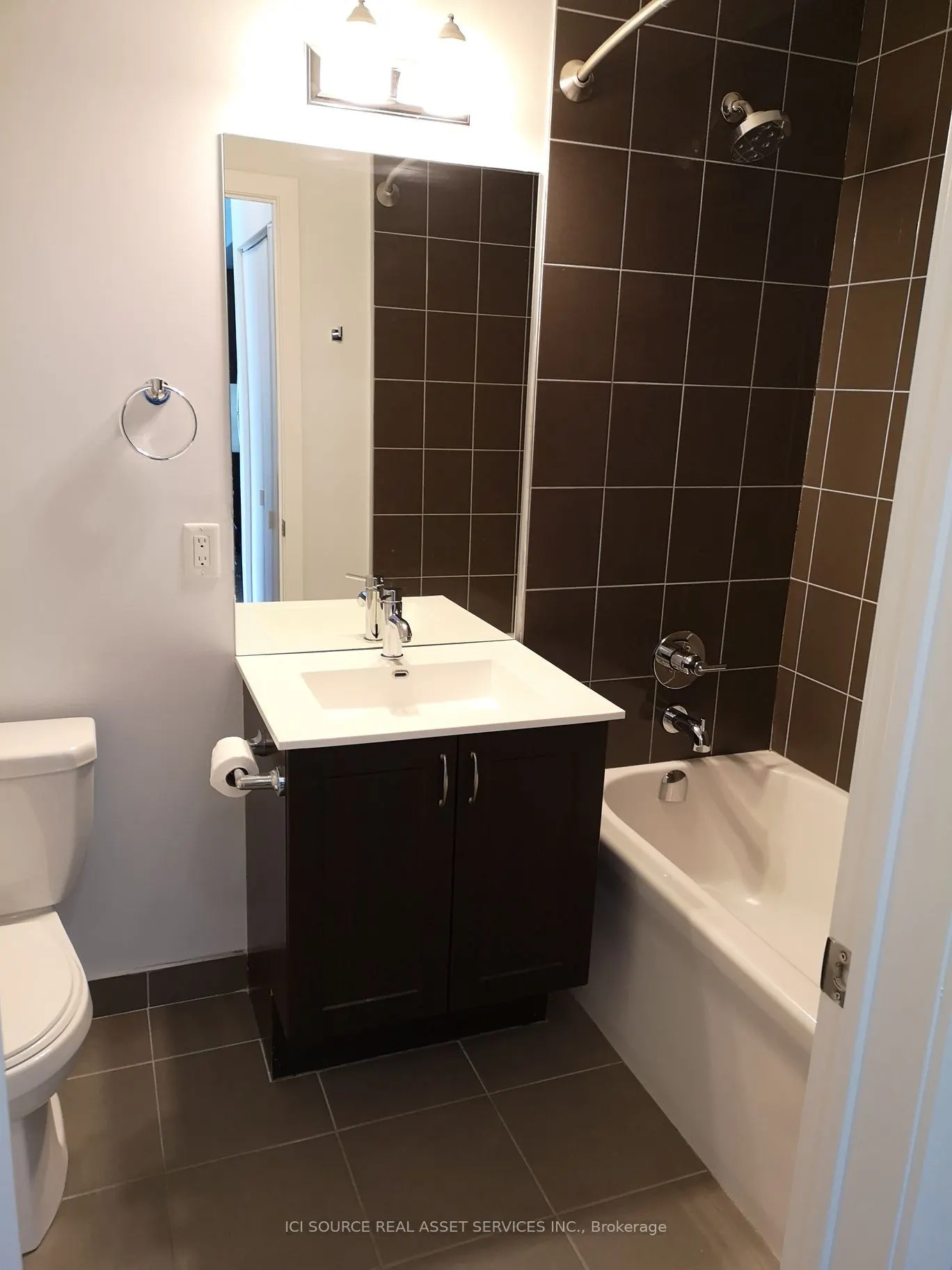 3560 St. Clair Avenue E #423