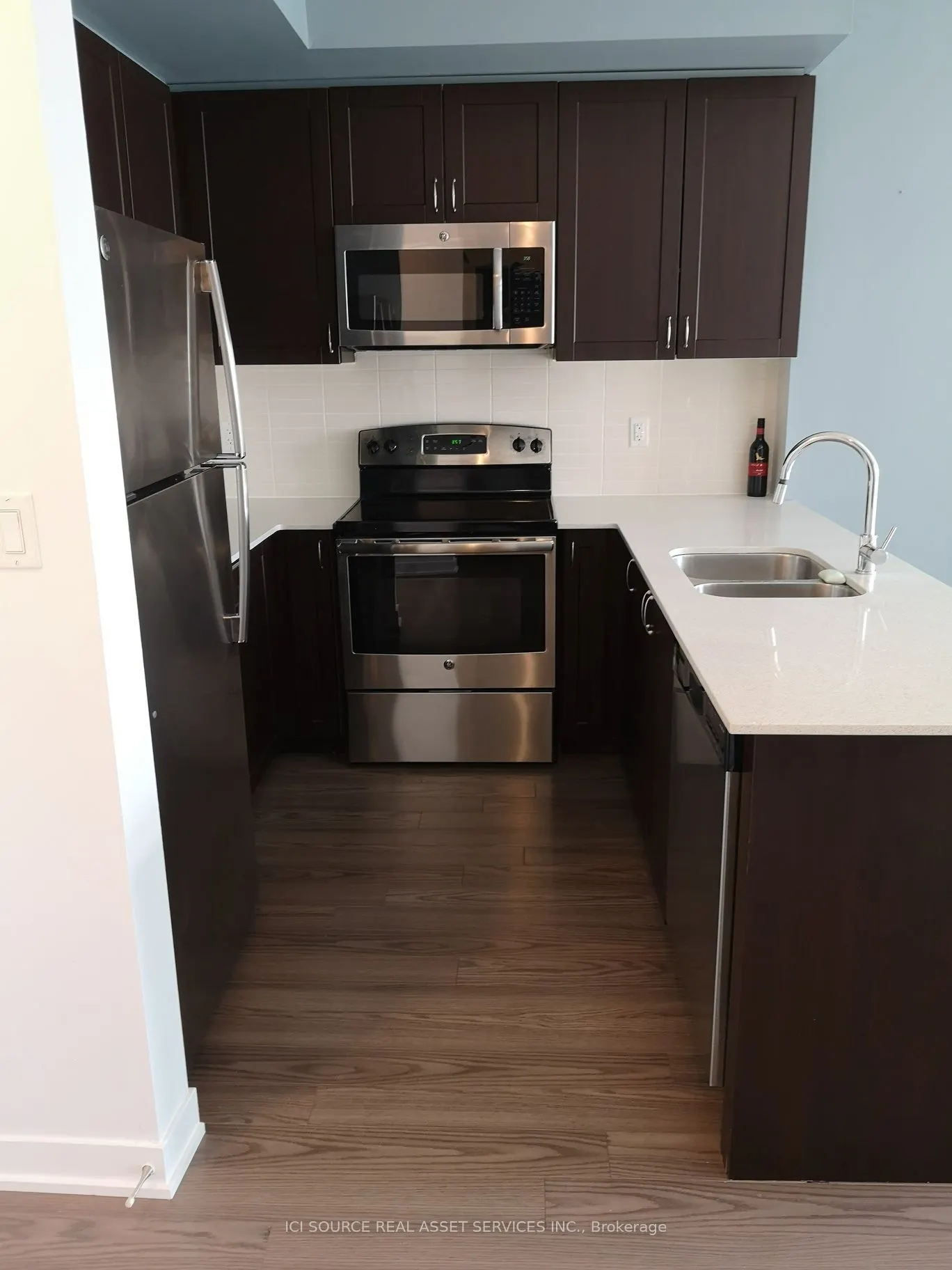 3560 St. Clair Avenue E #423