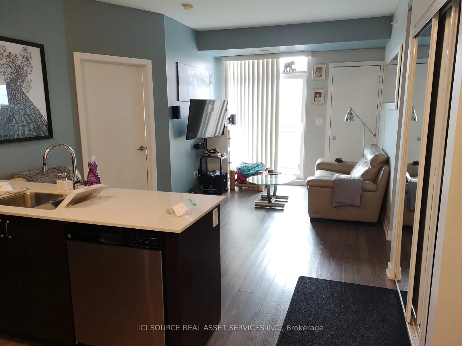 3560 St. Clair Avenue E #423