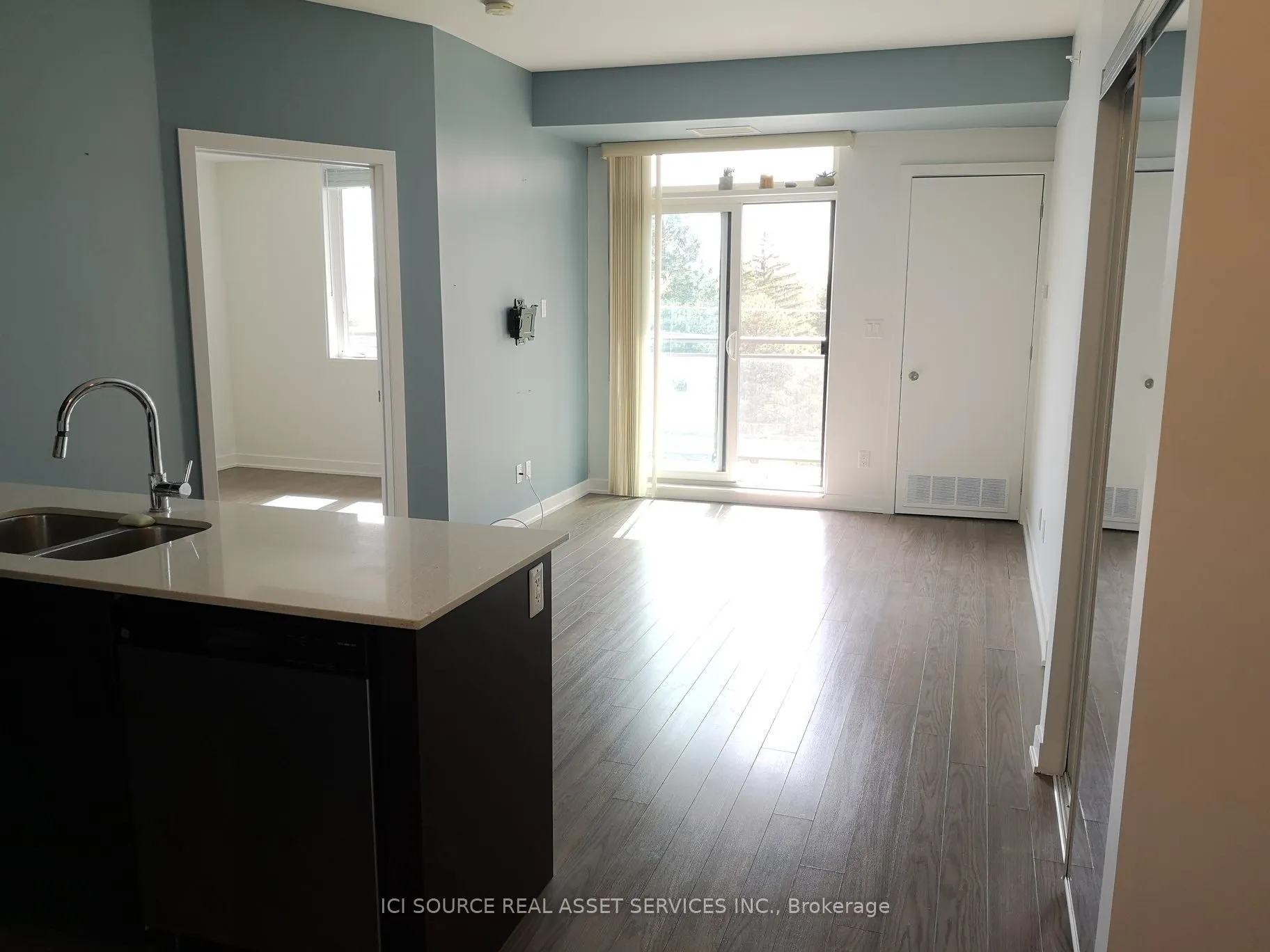 3560 St. Clair Avenue E #423
