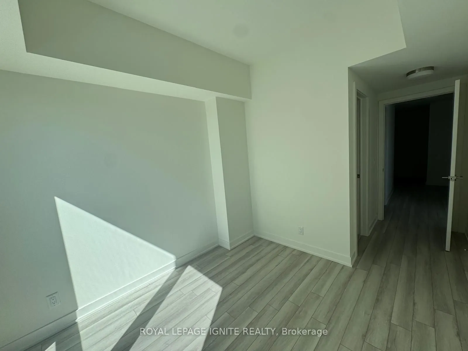 51 Clarington Boulevard #701