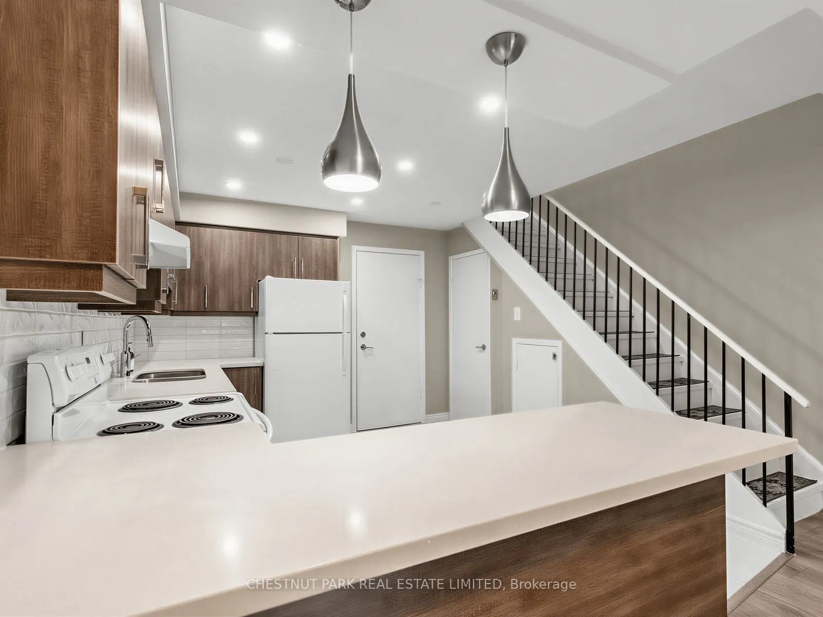 880 Broadview Avenue #2