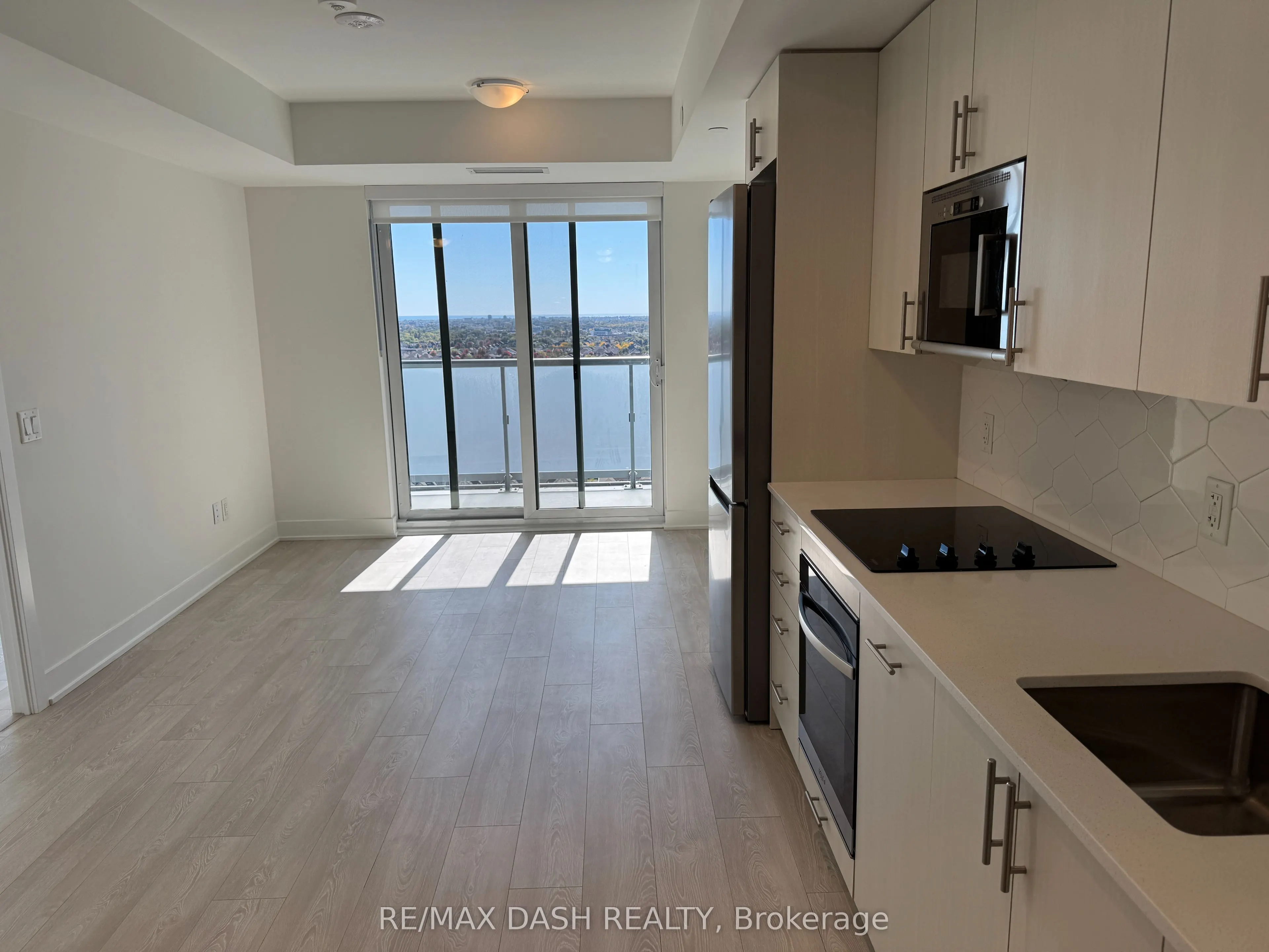2545 Simcoe Street N #1622