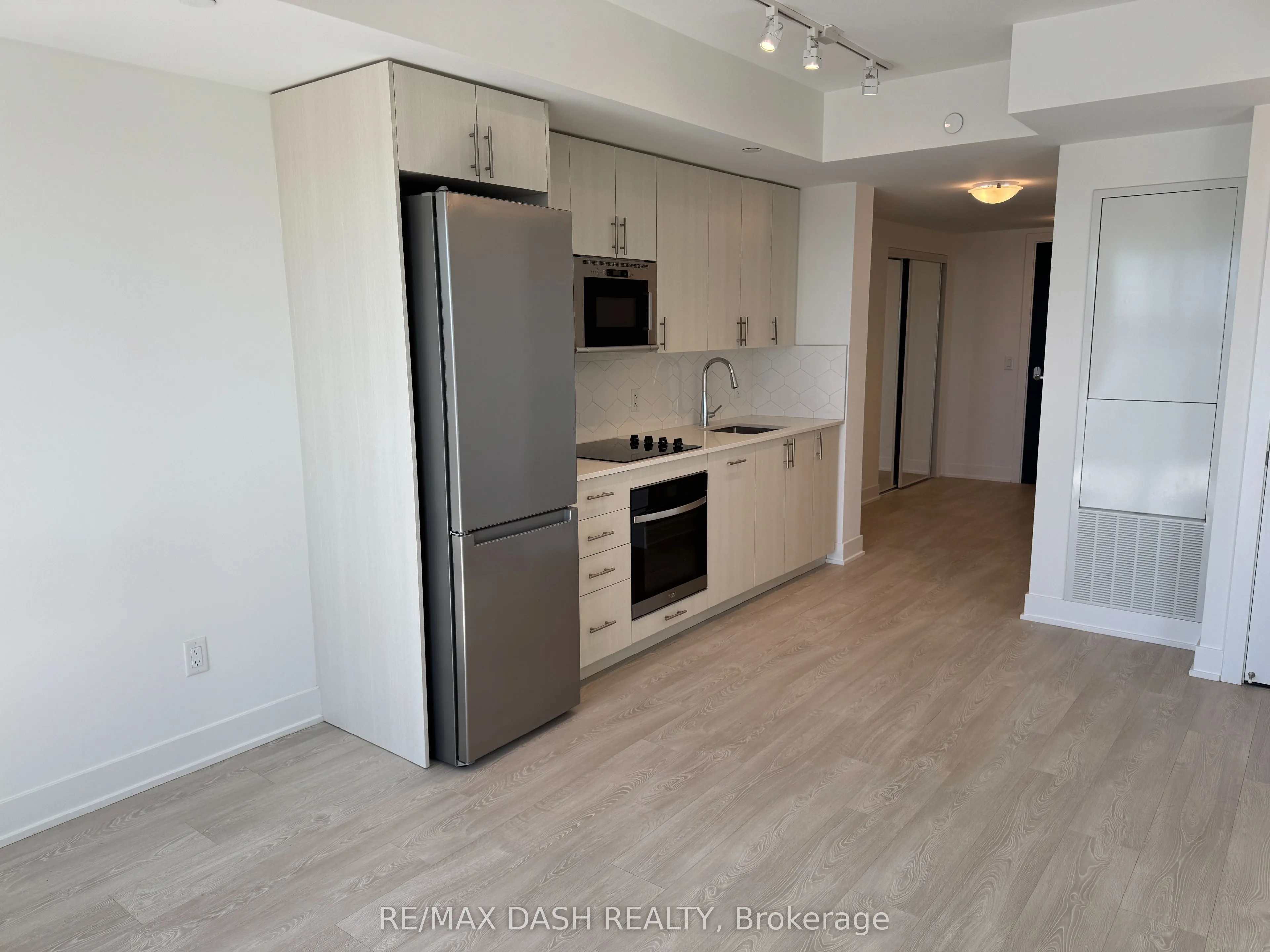 2545 Simcoe Street N #1622