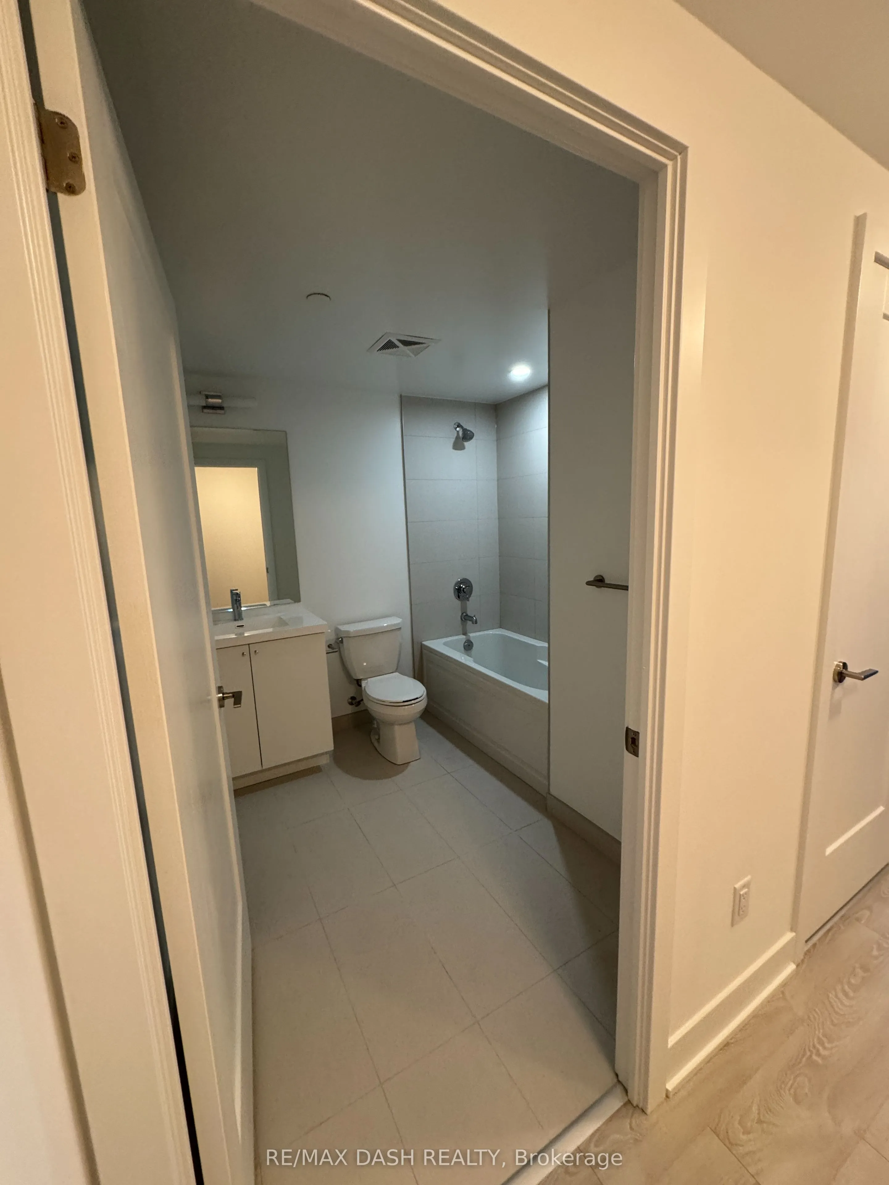 2545 Simcoe Street N #1530