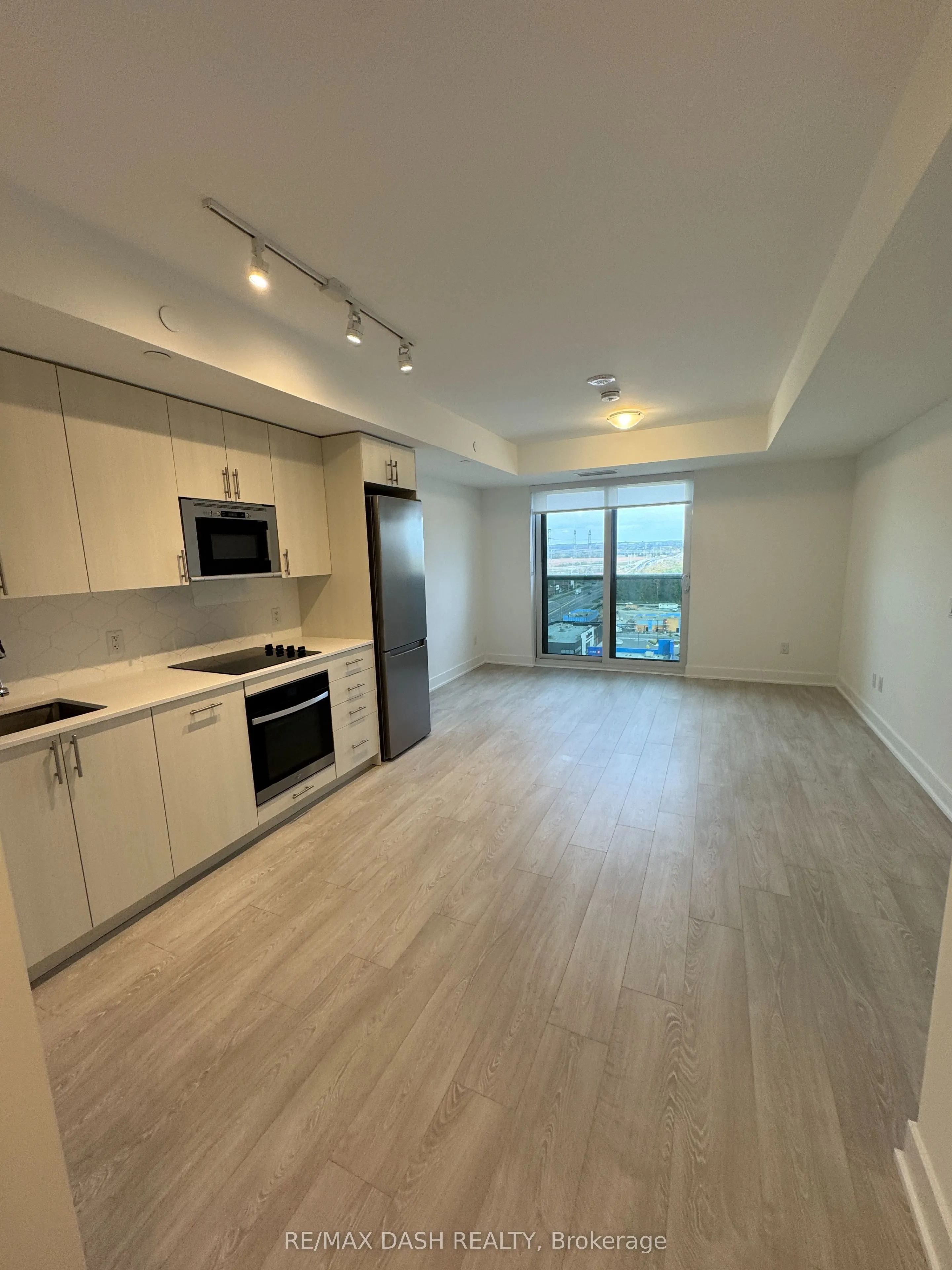 2545 Simcoe Street N #1530