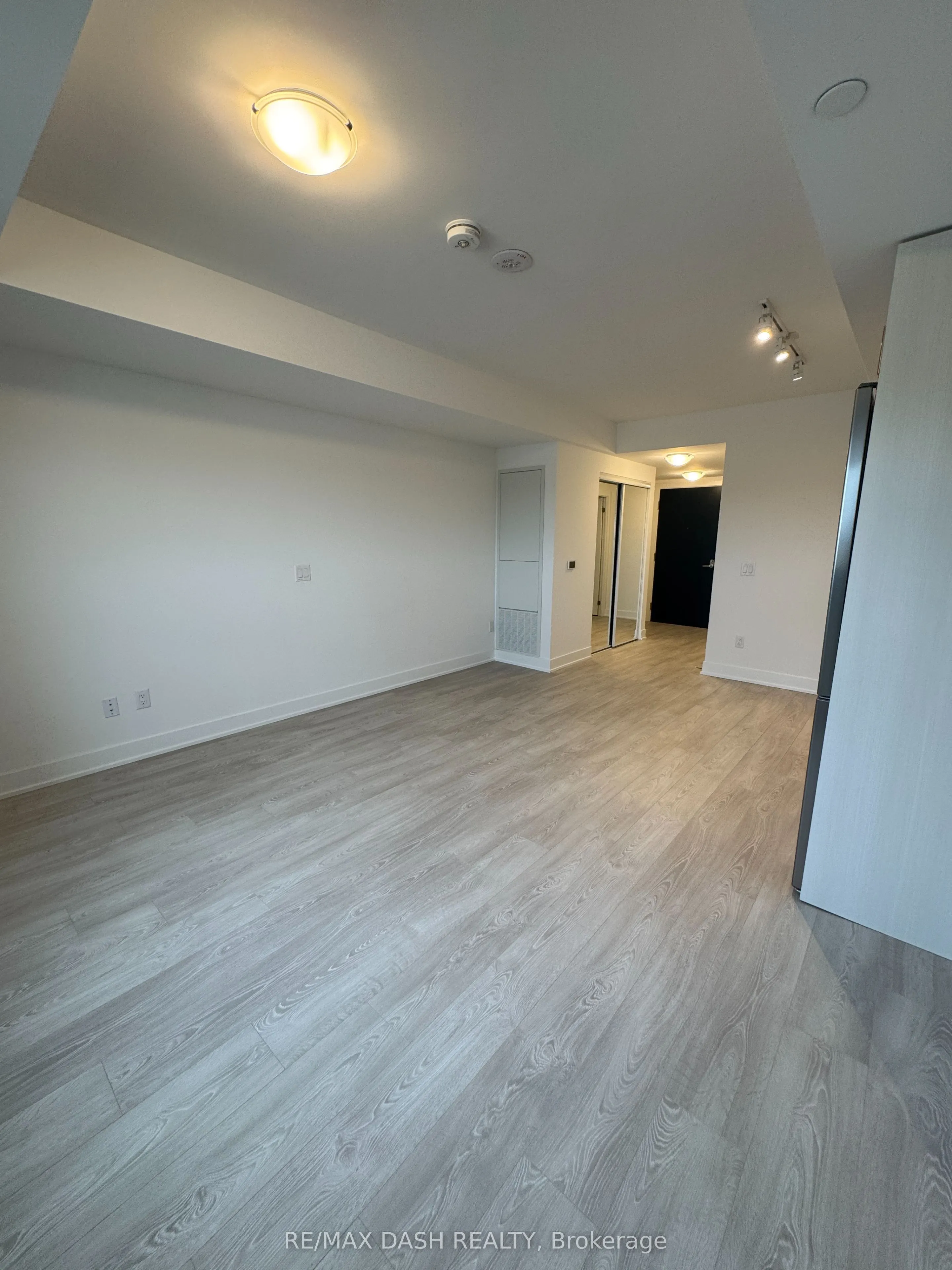2545 Simcoe Street N #1530