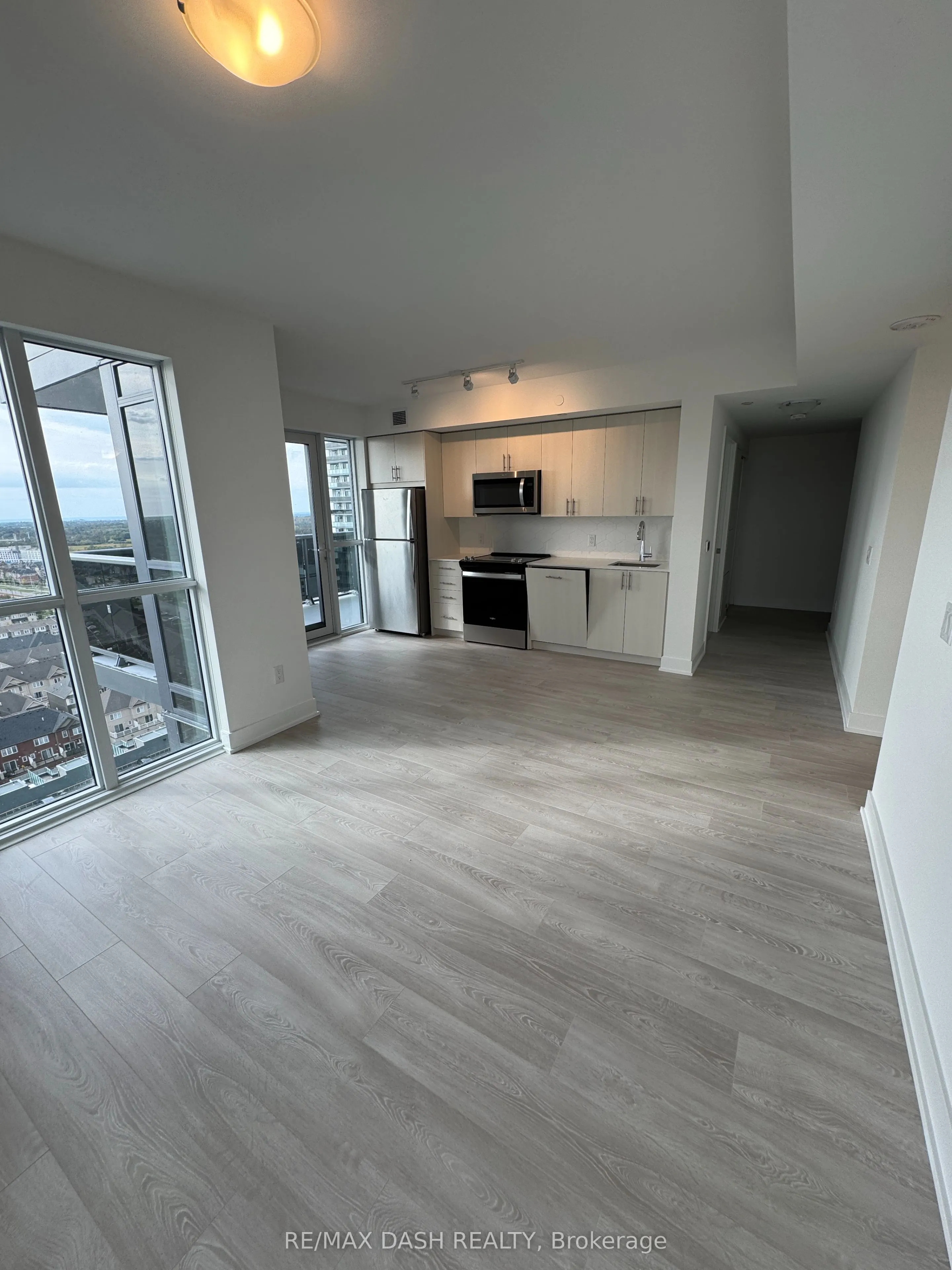 2545 Simcoe Street N #1838
