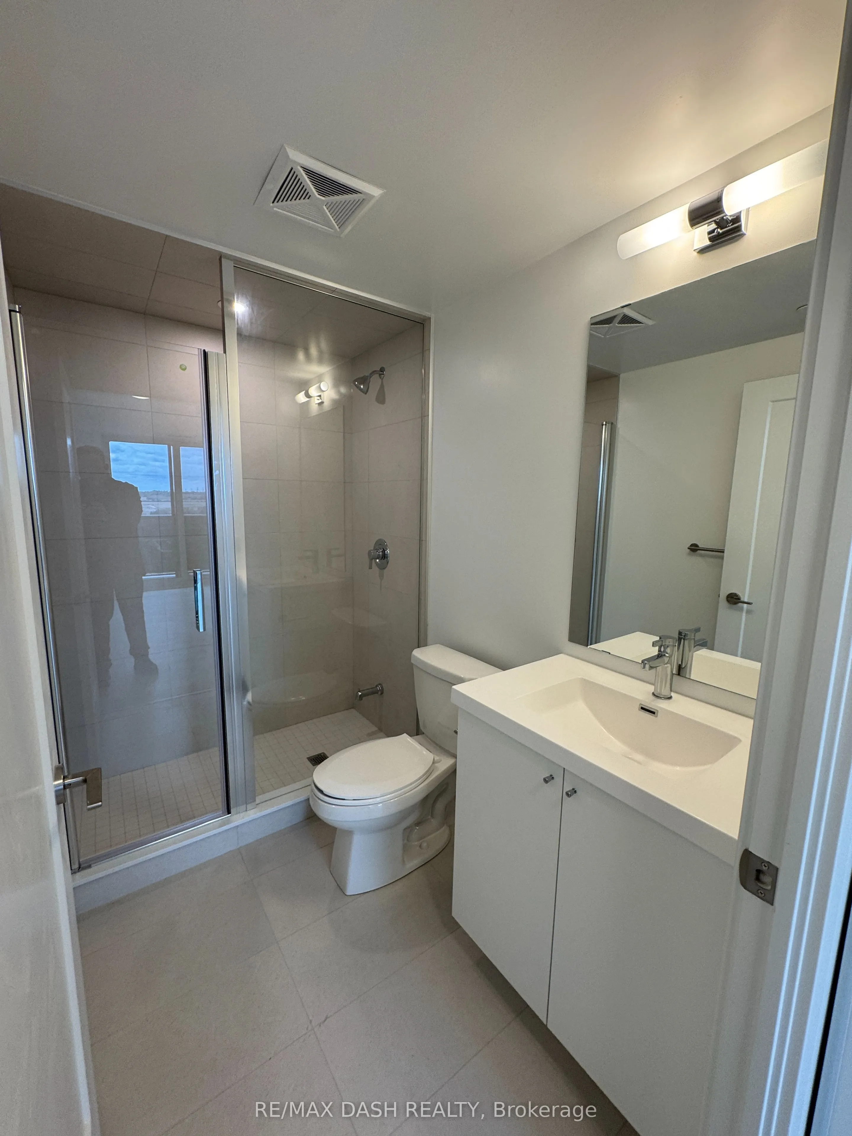 2545 Simcoe Street N #1838