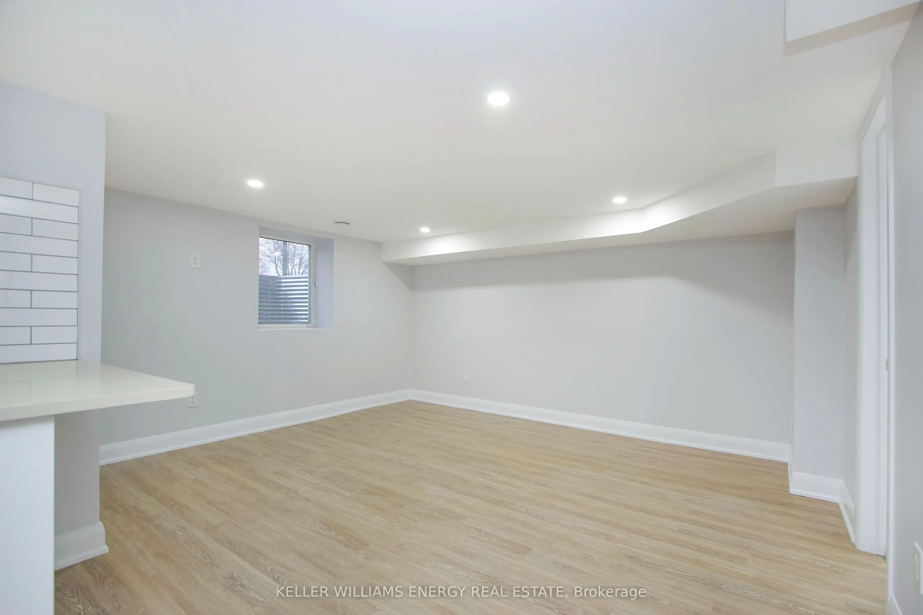 574 Olive Avenue #Lower