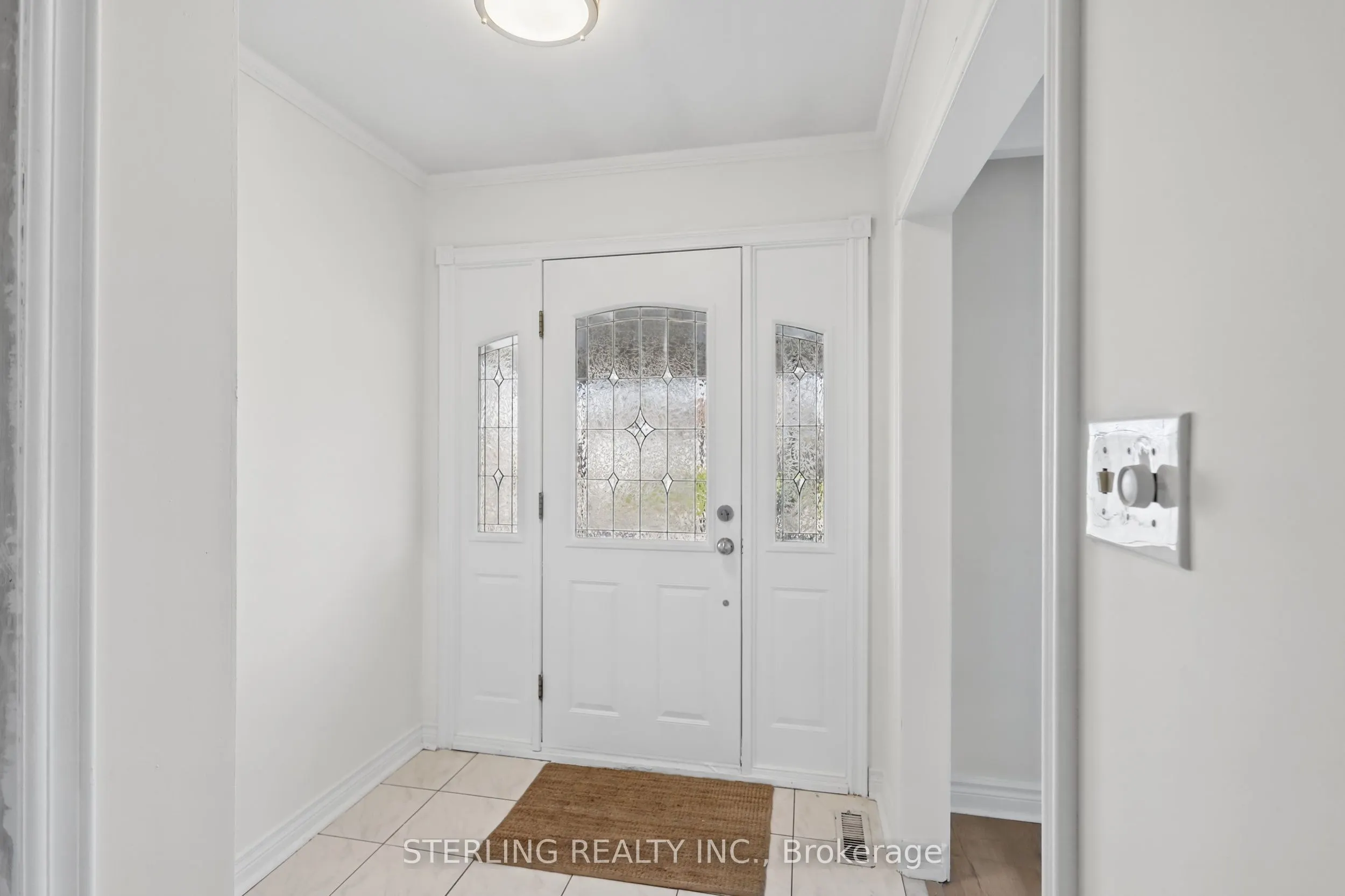27 Oakmeadow Boulevard