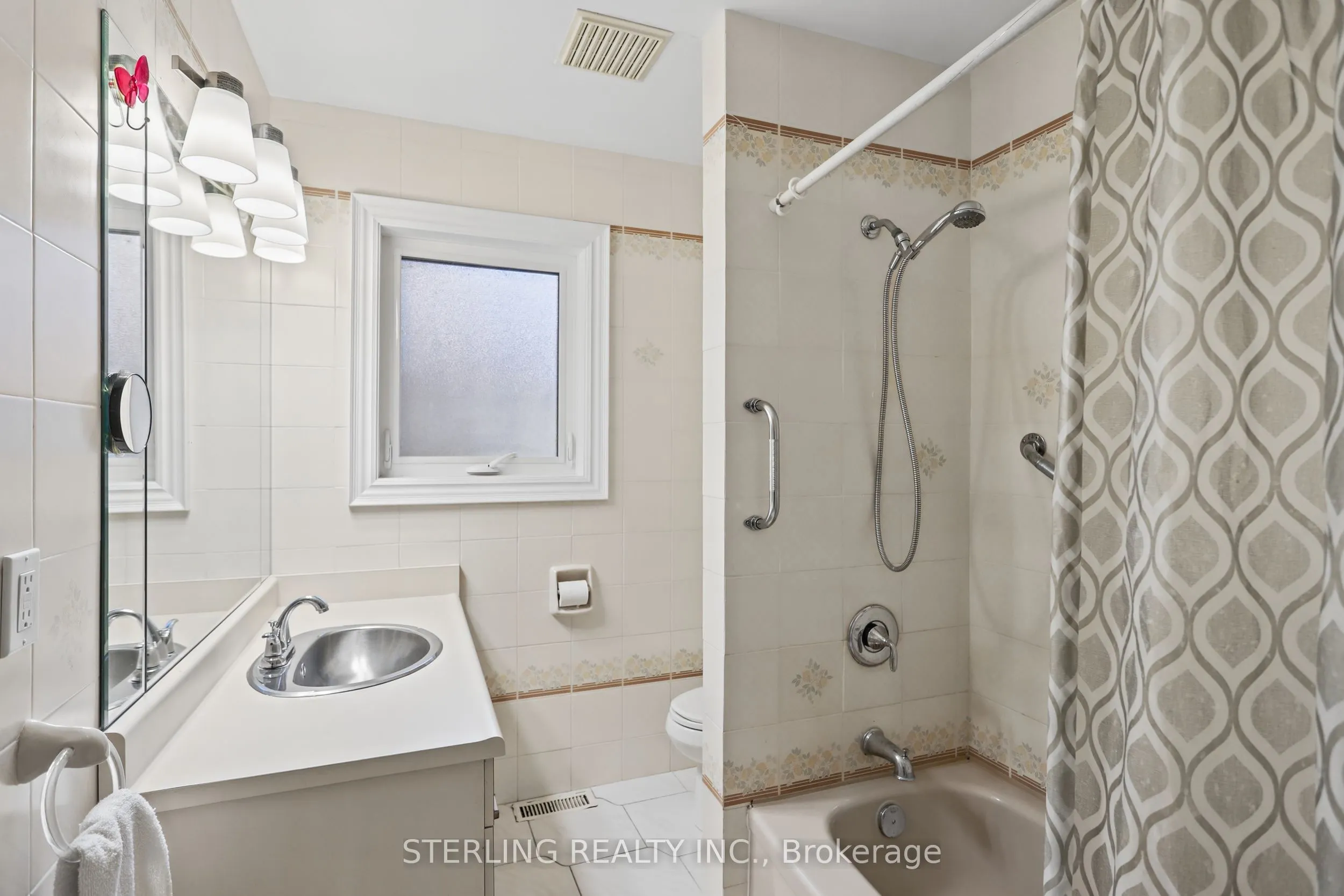27 Oakmeadow Boulevard