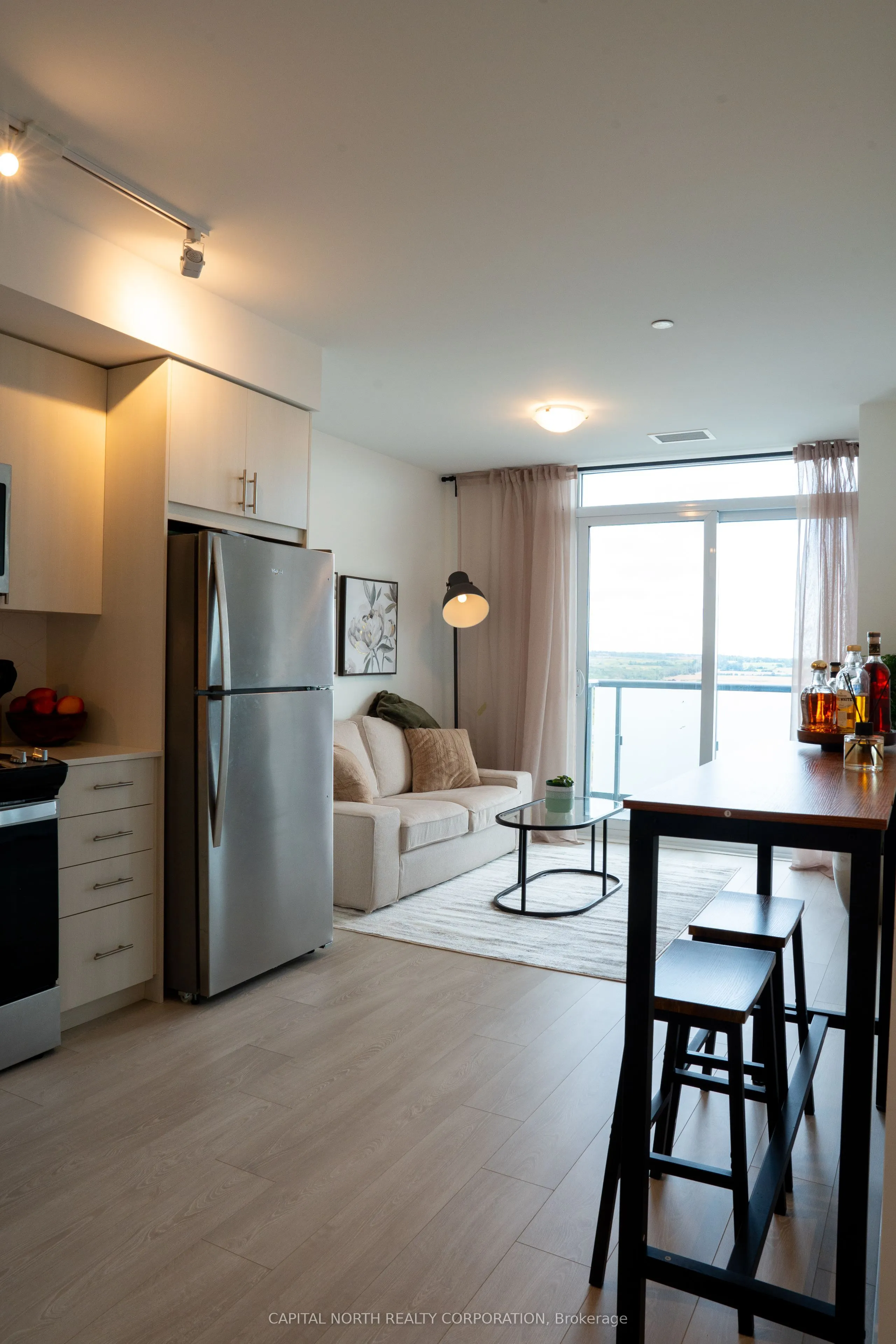 2545 Simcoe Street N #1904