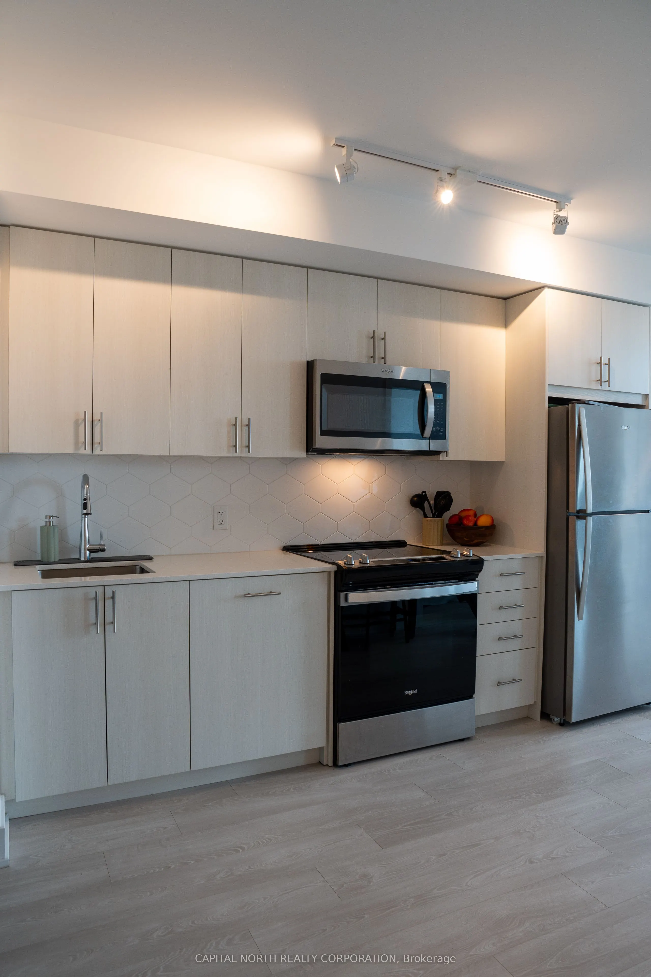 2545 Simcoe Street N #1904