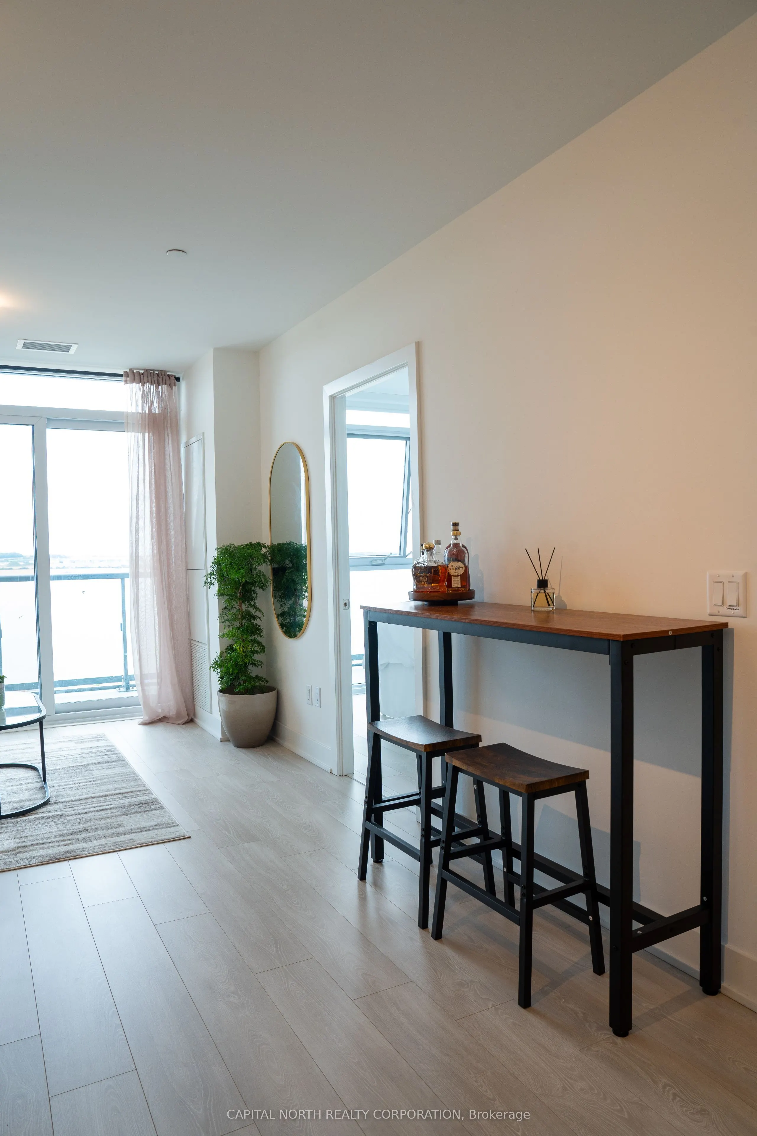 2545 Simcoe Street N #1904