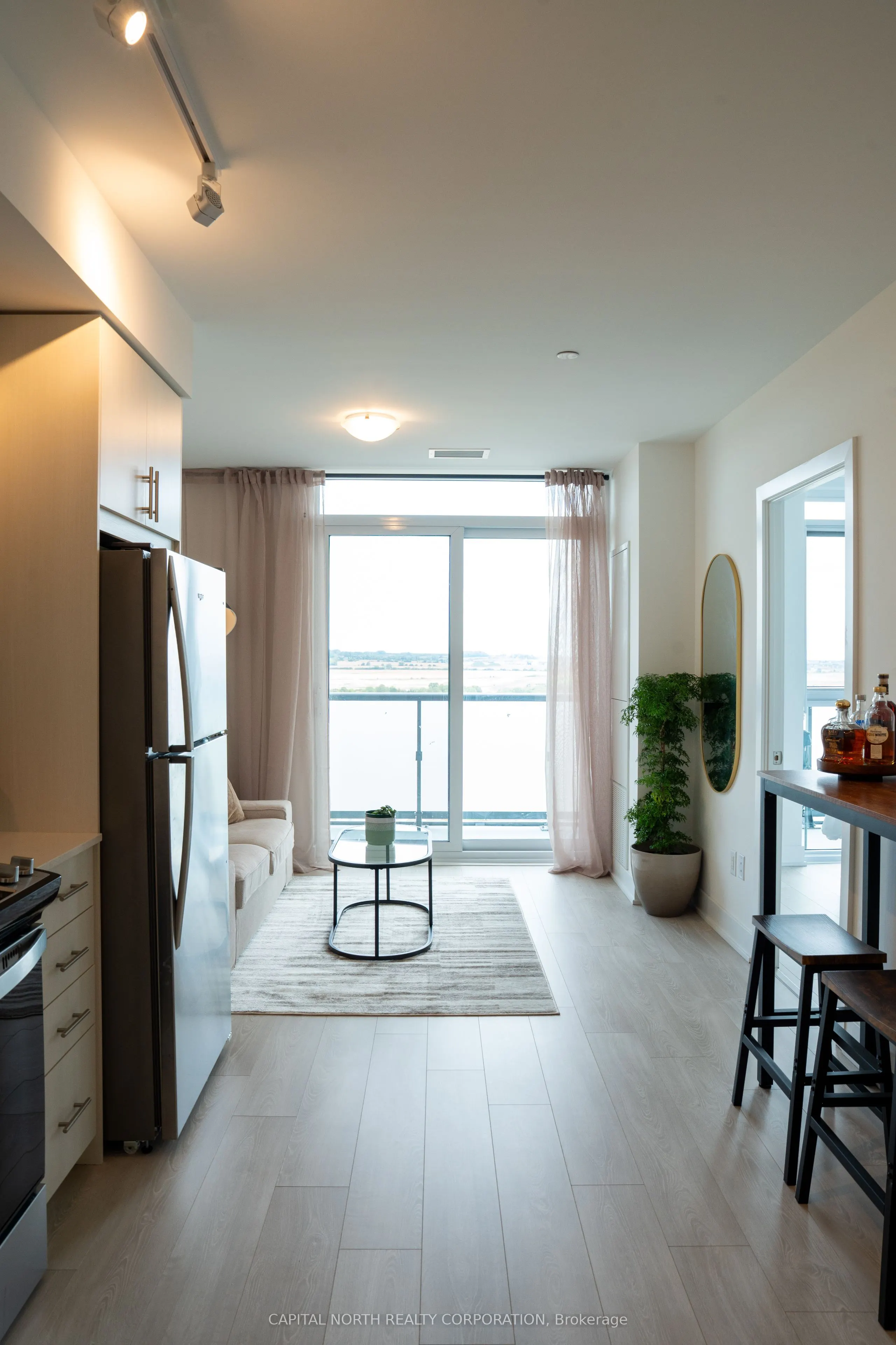 2545 Simcoe Street N #1904