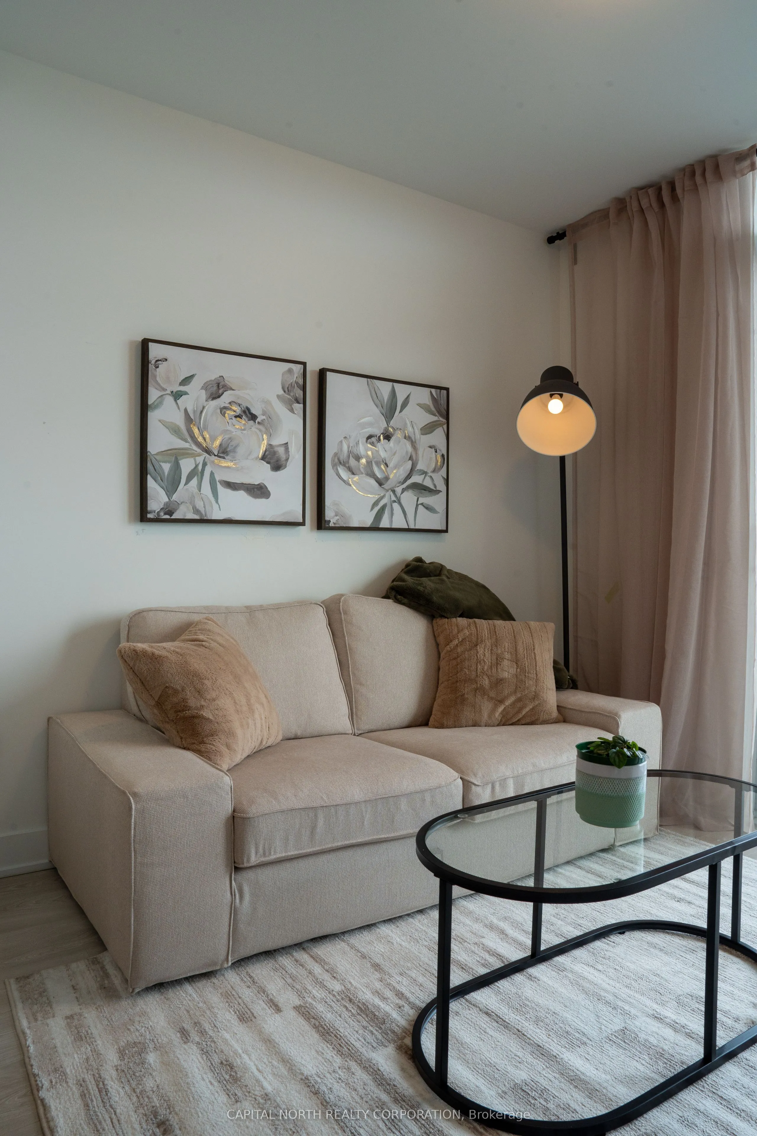2545 Simcoe Street N #1904