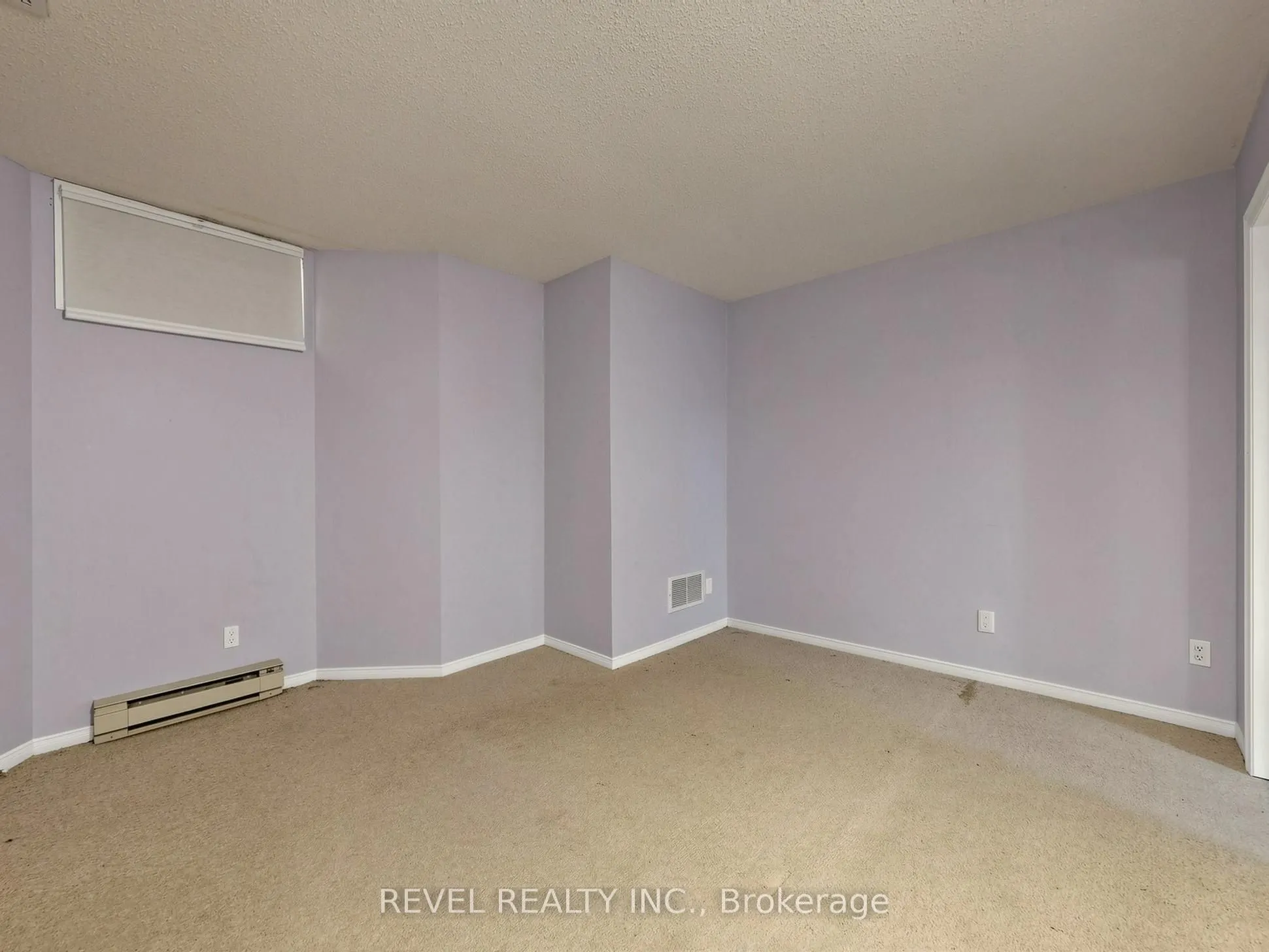 831 Regal Crescent #Lower