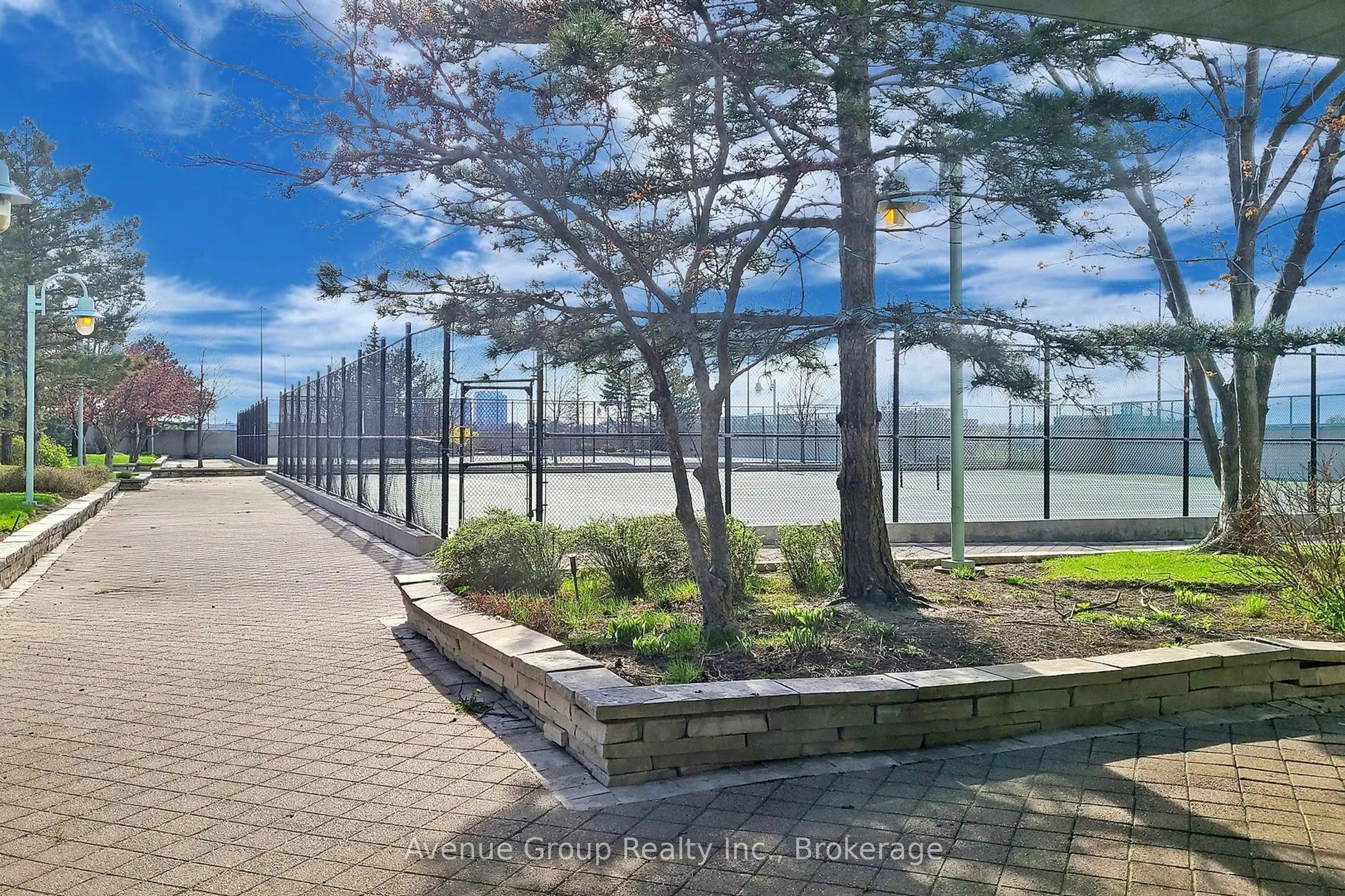 68 Corporate Drive #1527