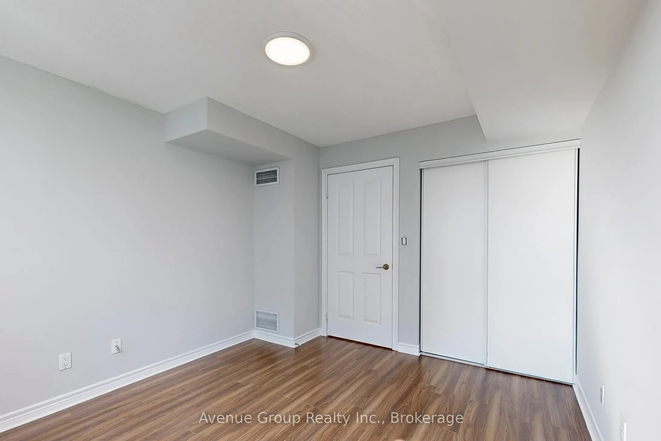 68 Corporate Drive #1527