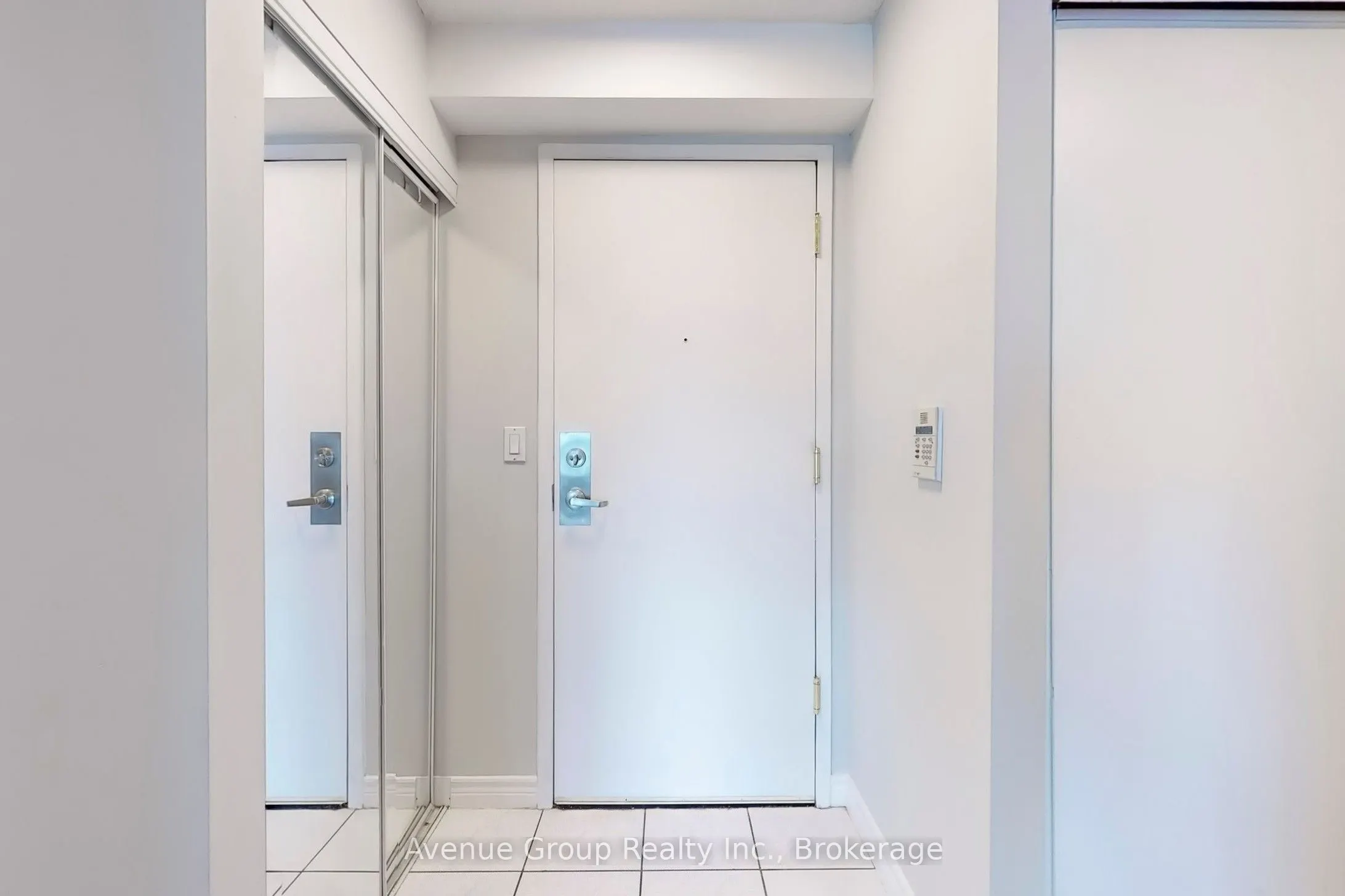 68 Corporate Drive #1527