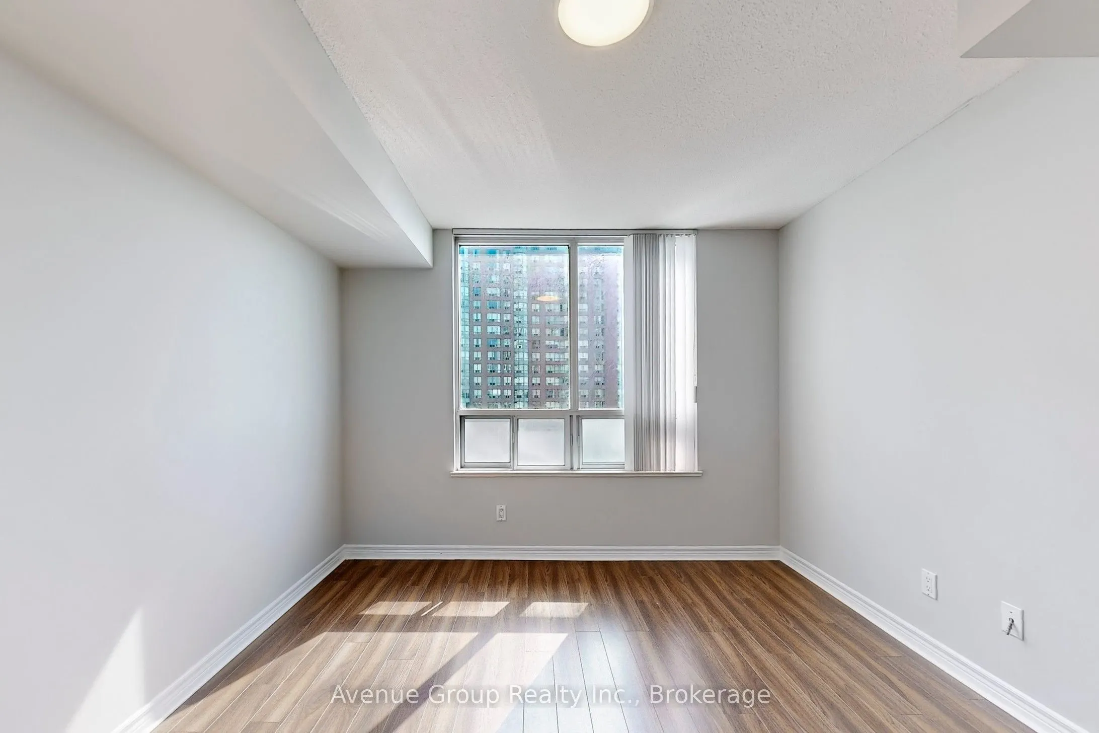 68 Corporate Drive #1527
