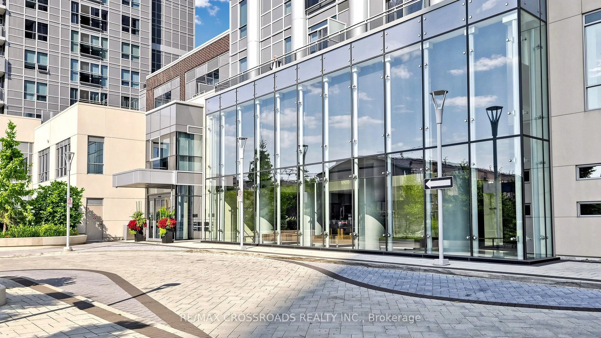 275 Village Green Square #525