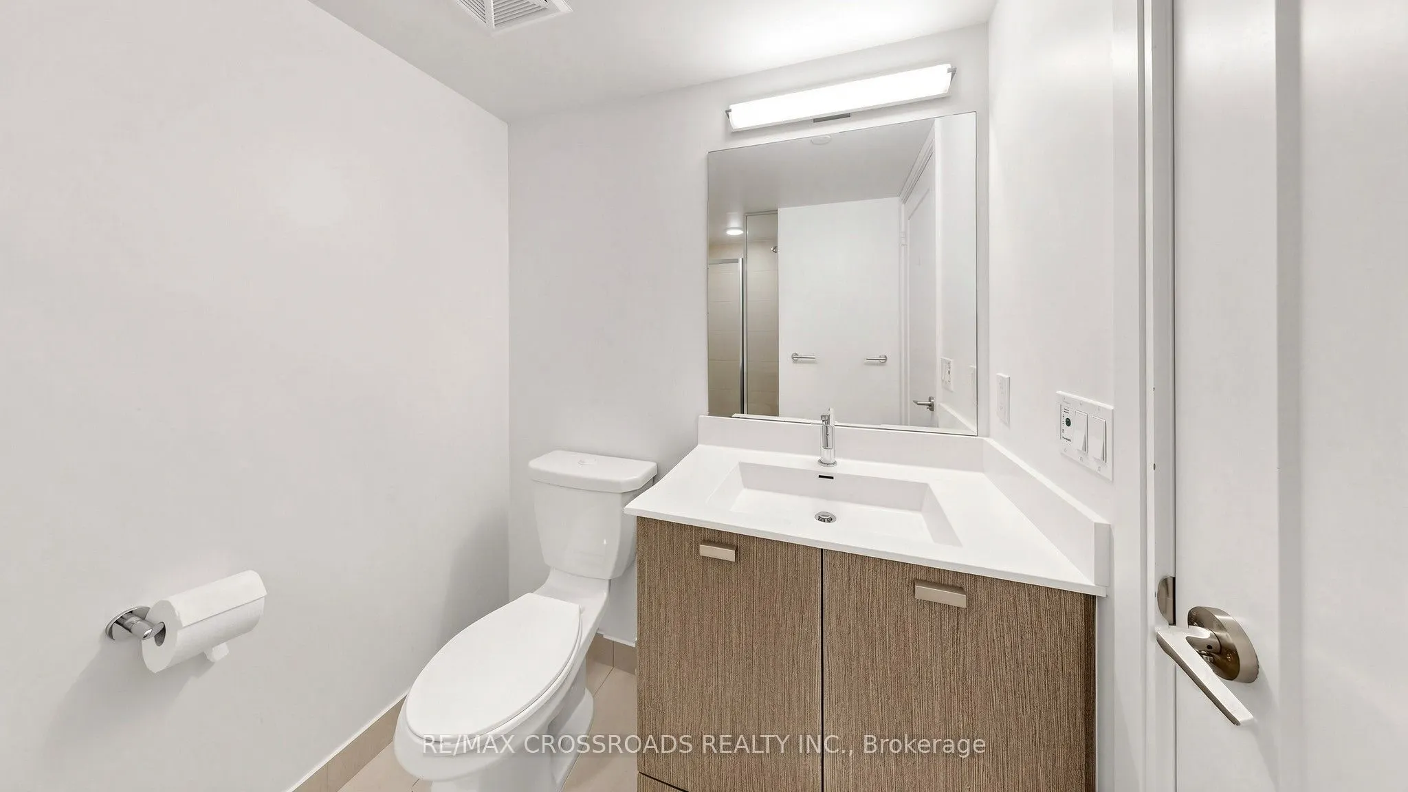 275 Village Green Square #525
