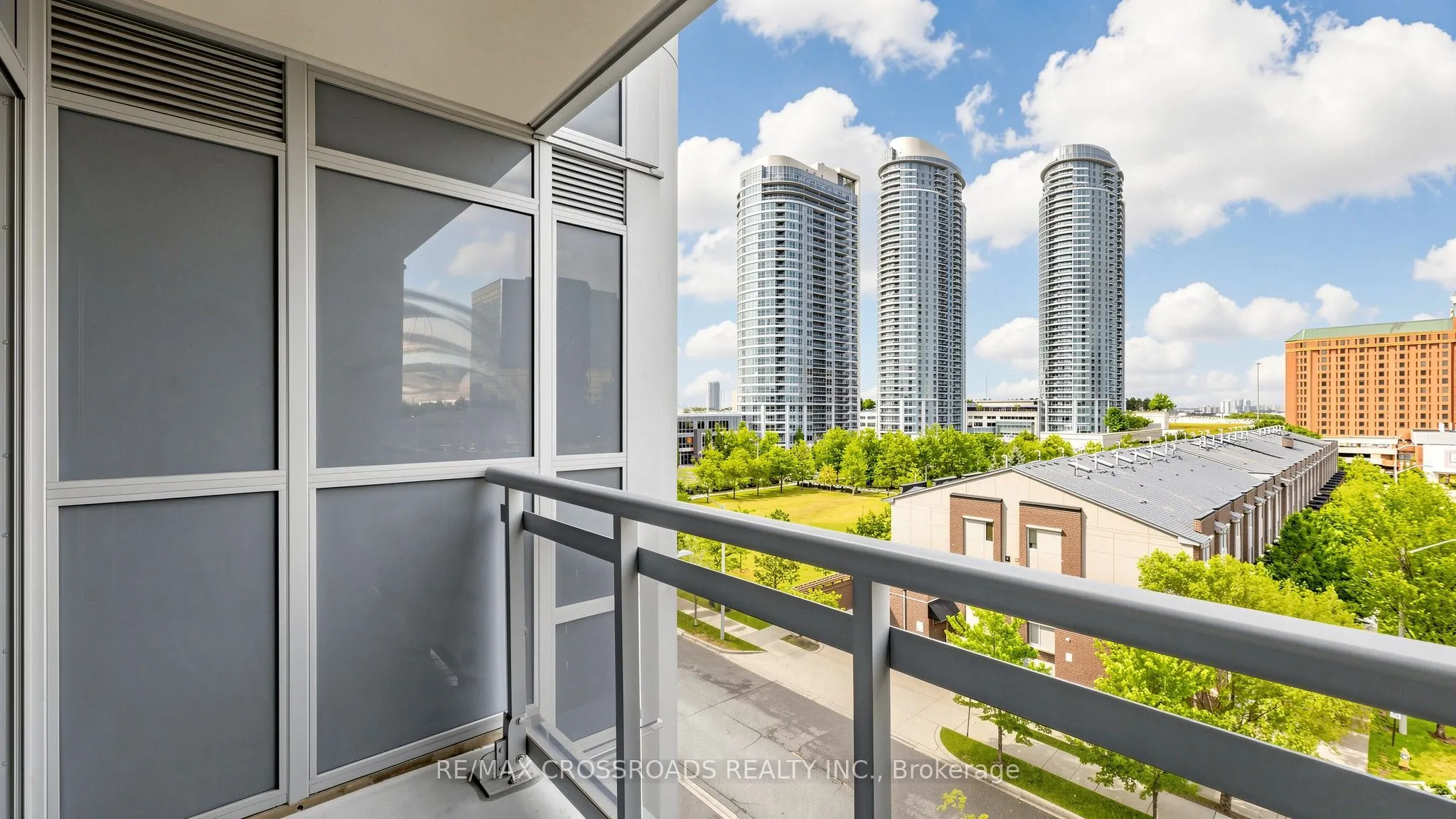 275 Village Green Square #525