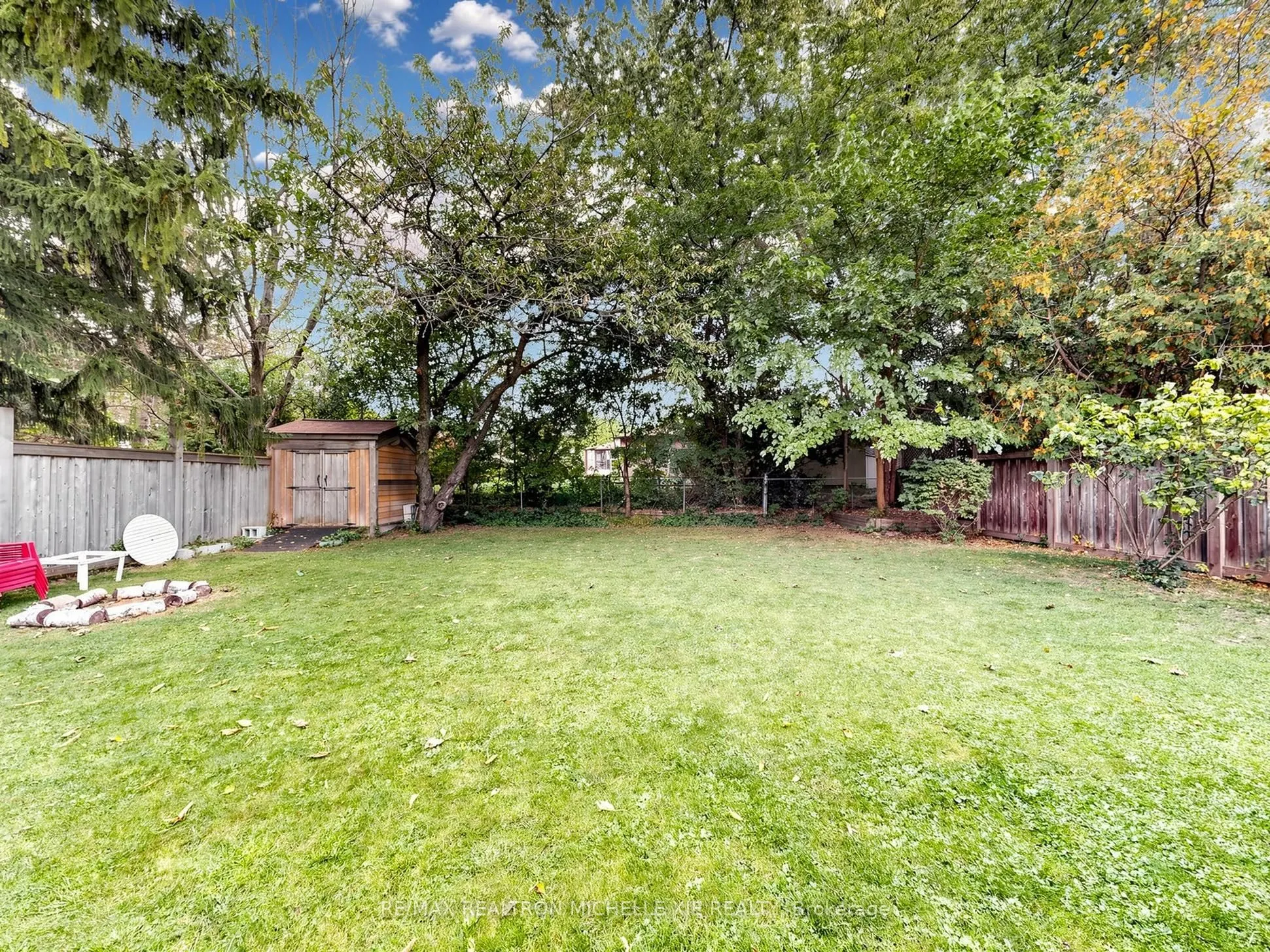 71 Oakmeadow Boulevard