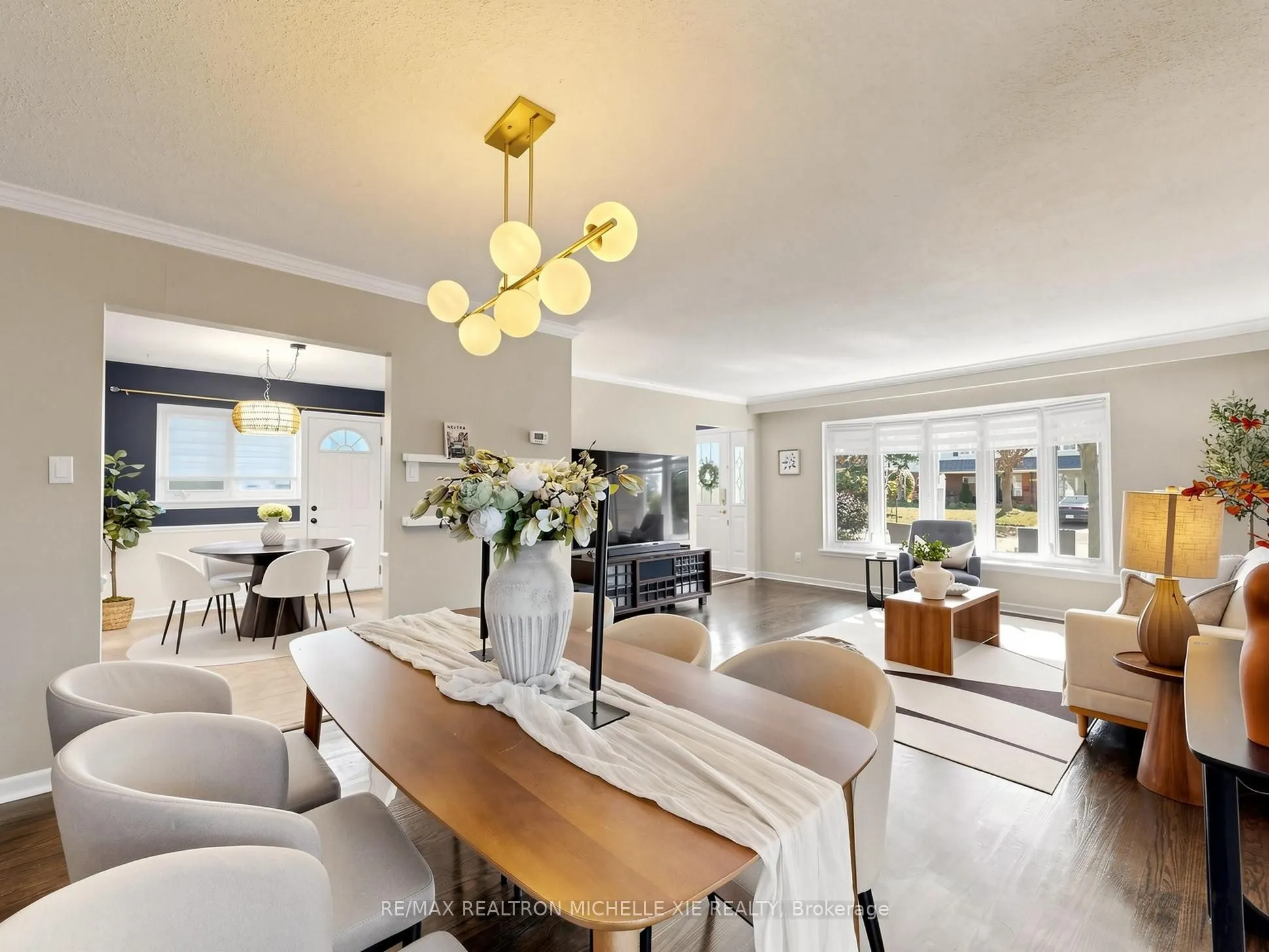 71 Oakmeadow Boulevard