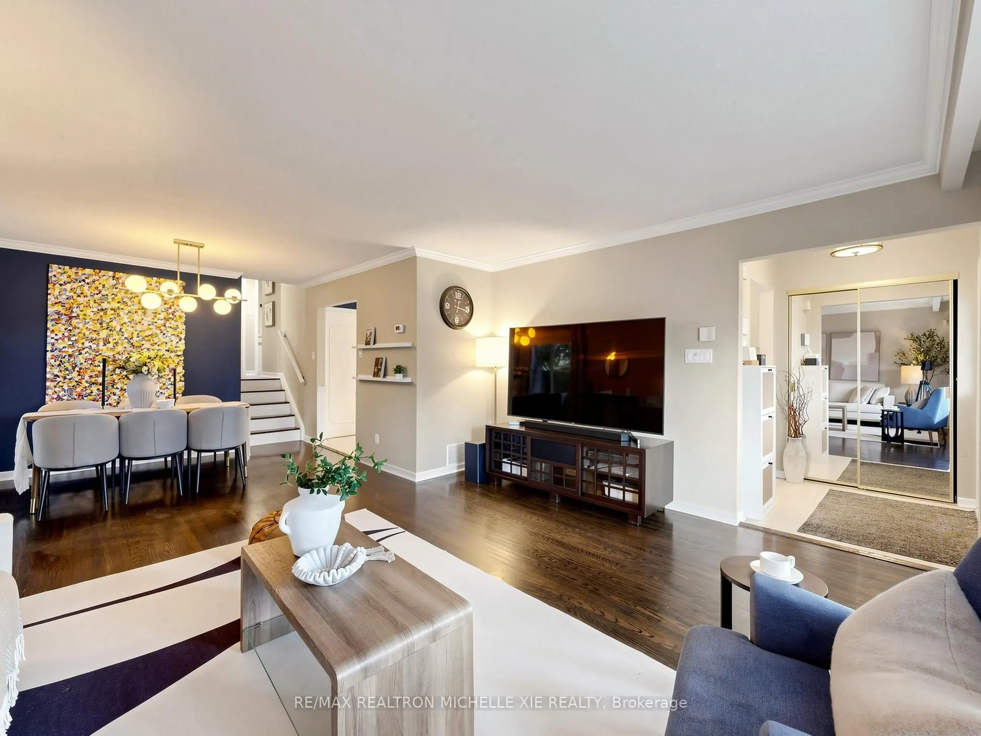 71 Oakmeadow Boulevard